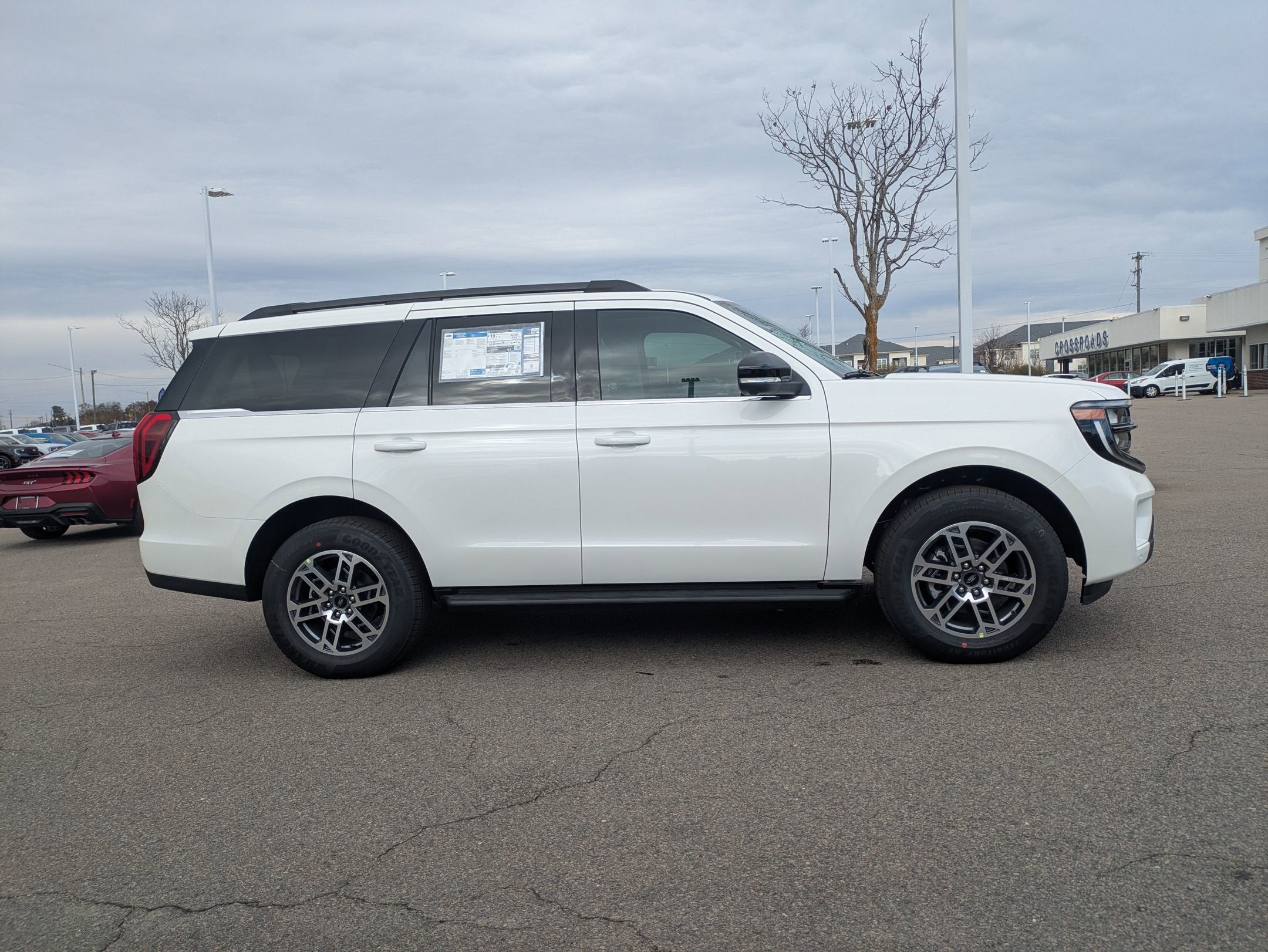 2026 Ford Expedition Active