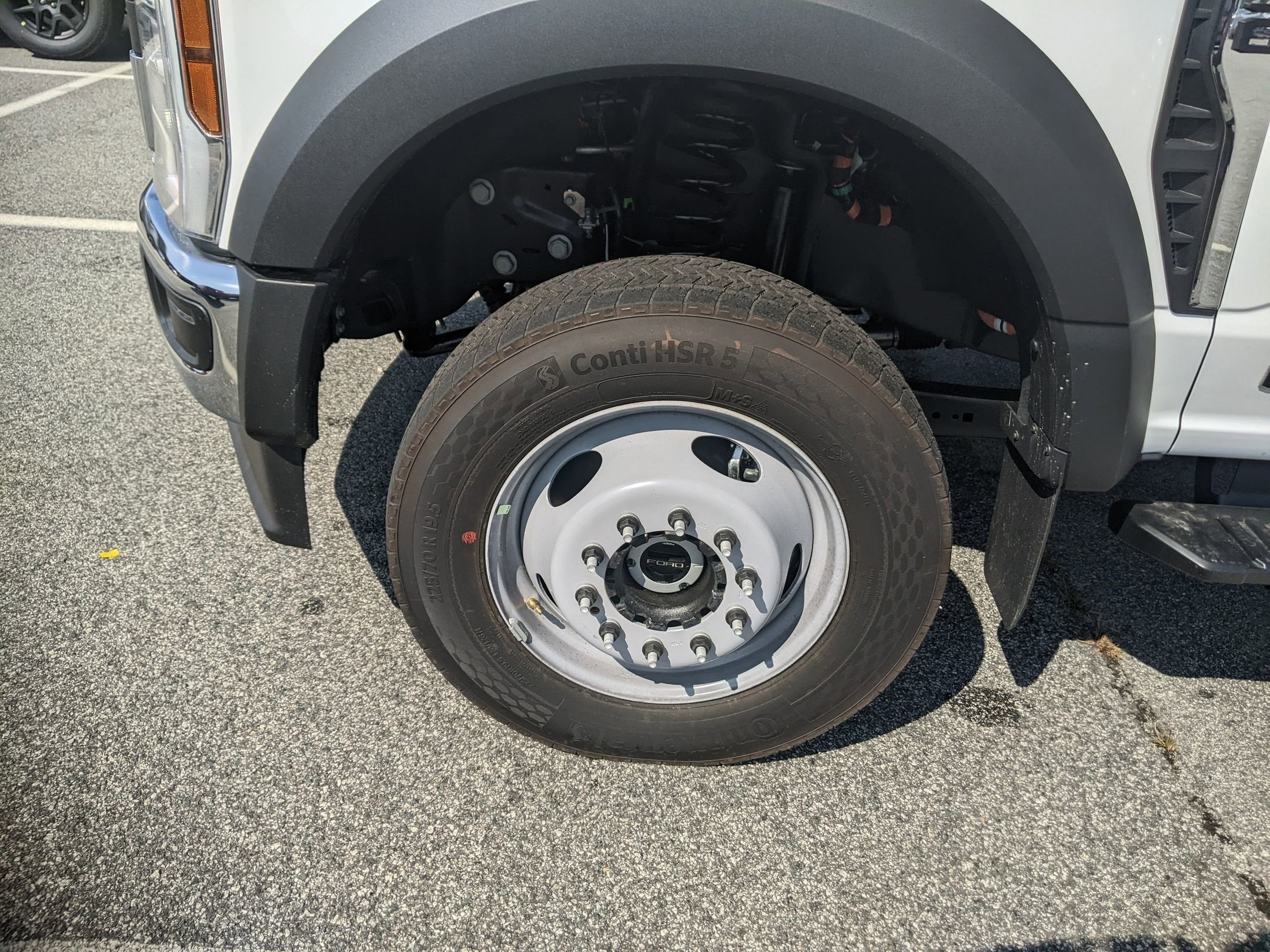 2025 Ford Super Duty F-550 DRW XL