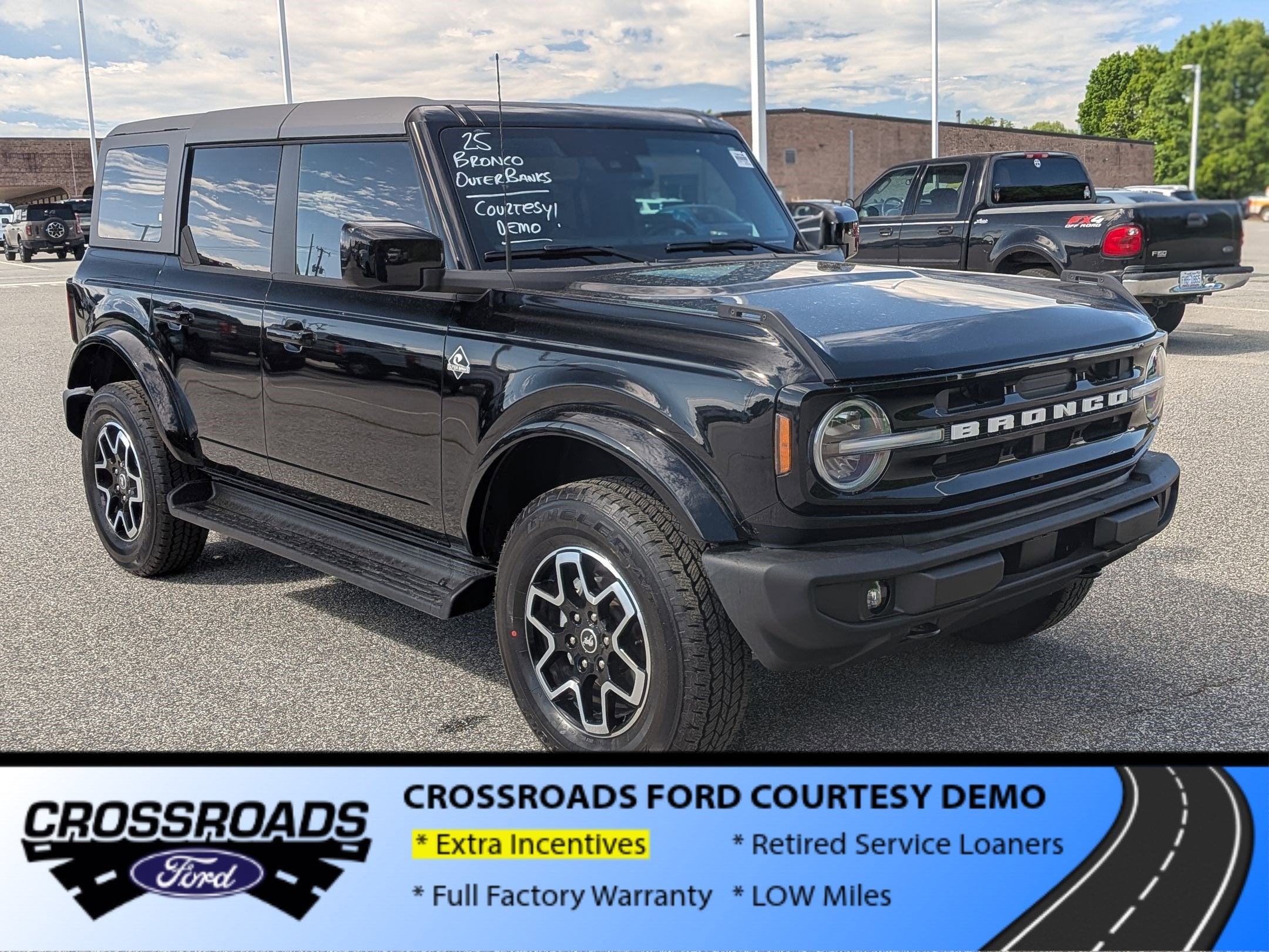 2025 Ford Bronco Outer Banks