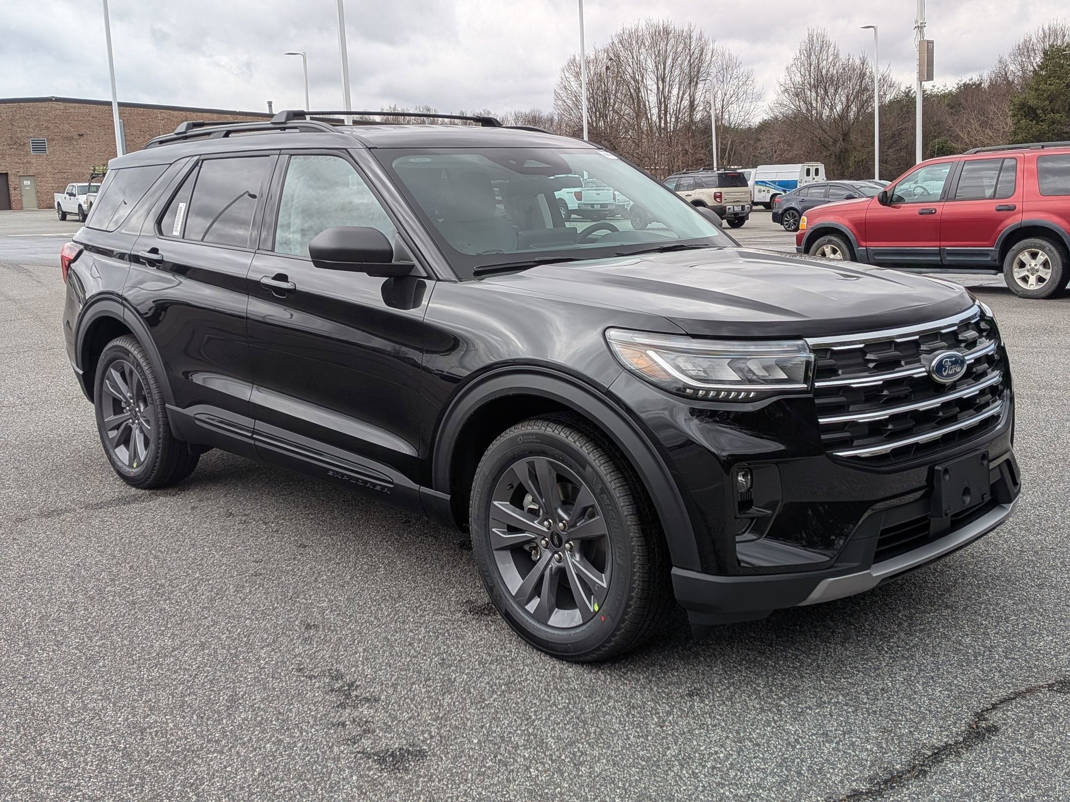 2026 Ford Explorer Active w/200A Pkg