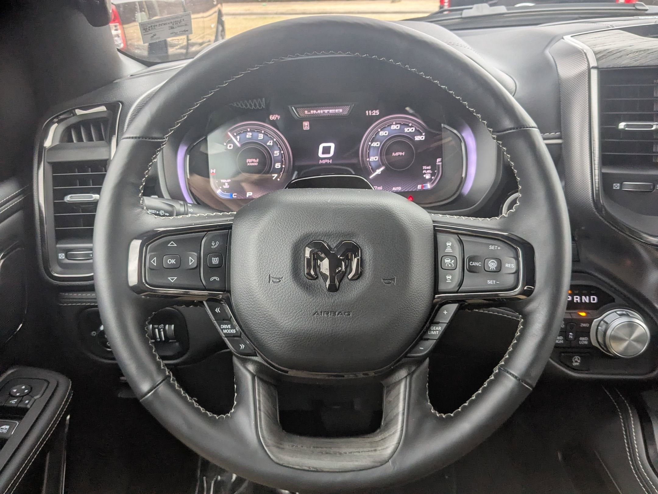 2025 RAM 1500 Limited