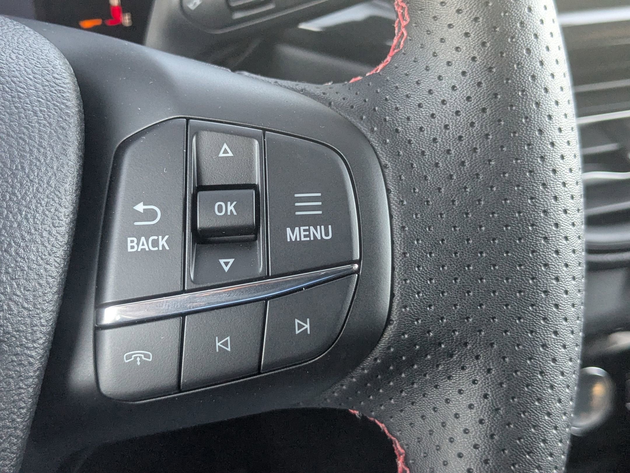 2026 Ford Escape ST-Line Select