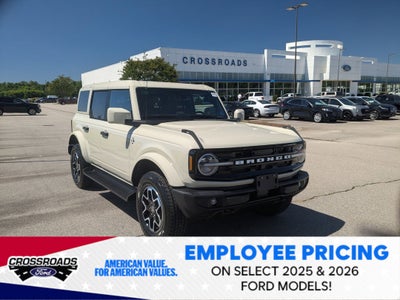 2026 Ford Bronco Outer Banks
