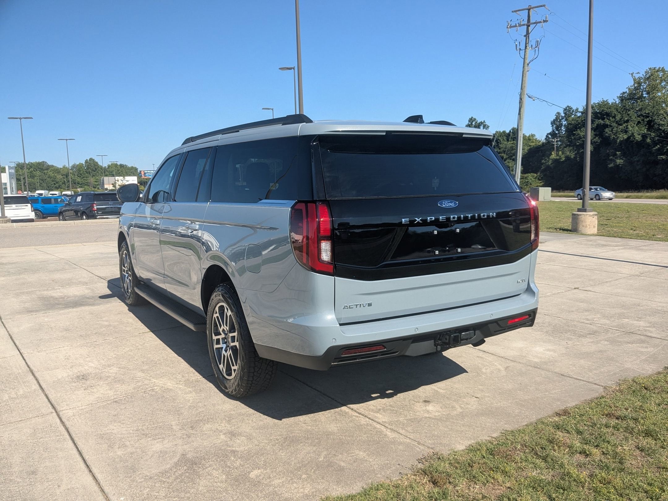2026 Ford Expedition Max Active