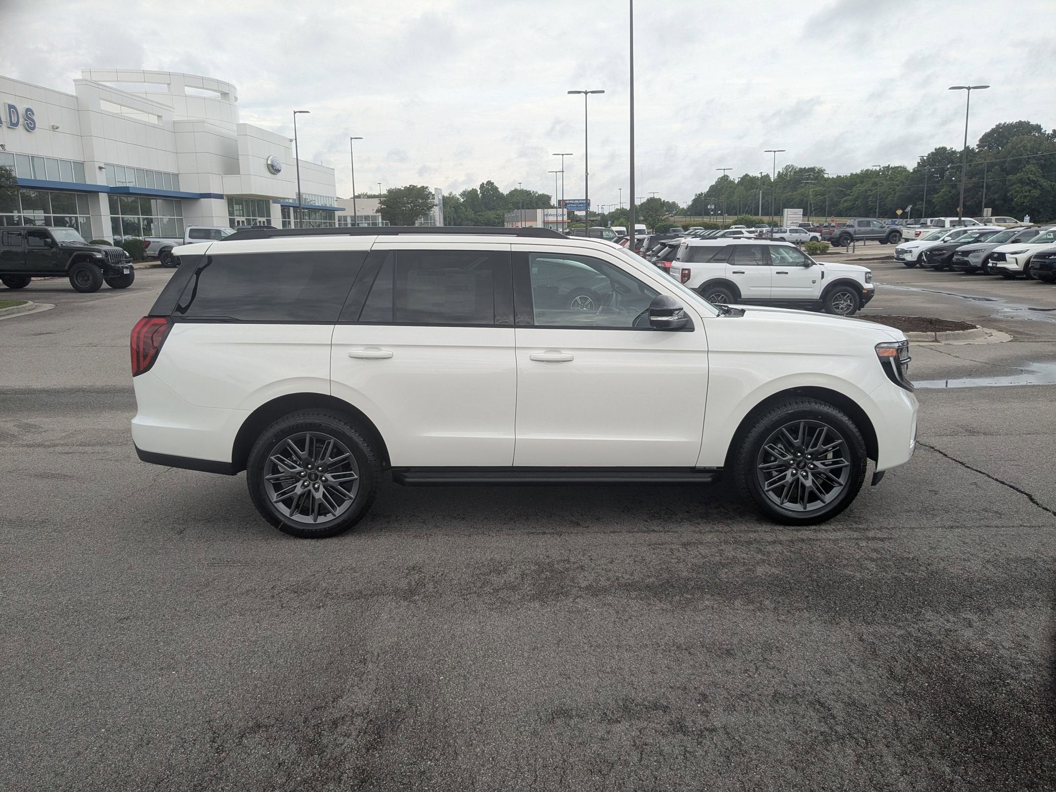 2026 Ford Expedition Platinum