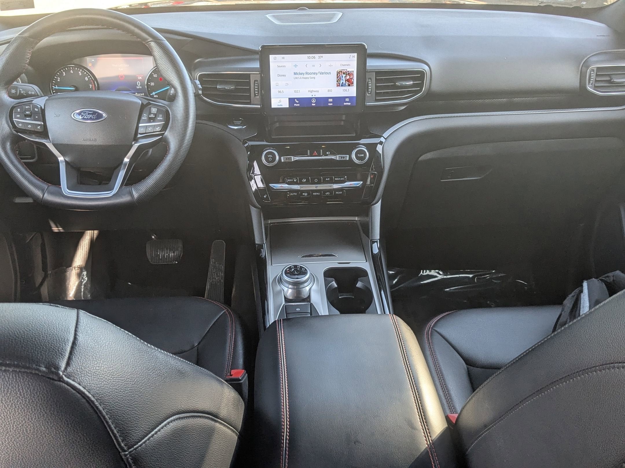 2022 Ford Explorer ST-Line