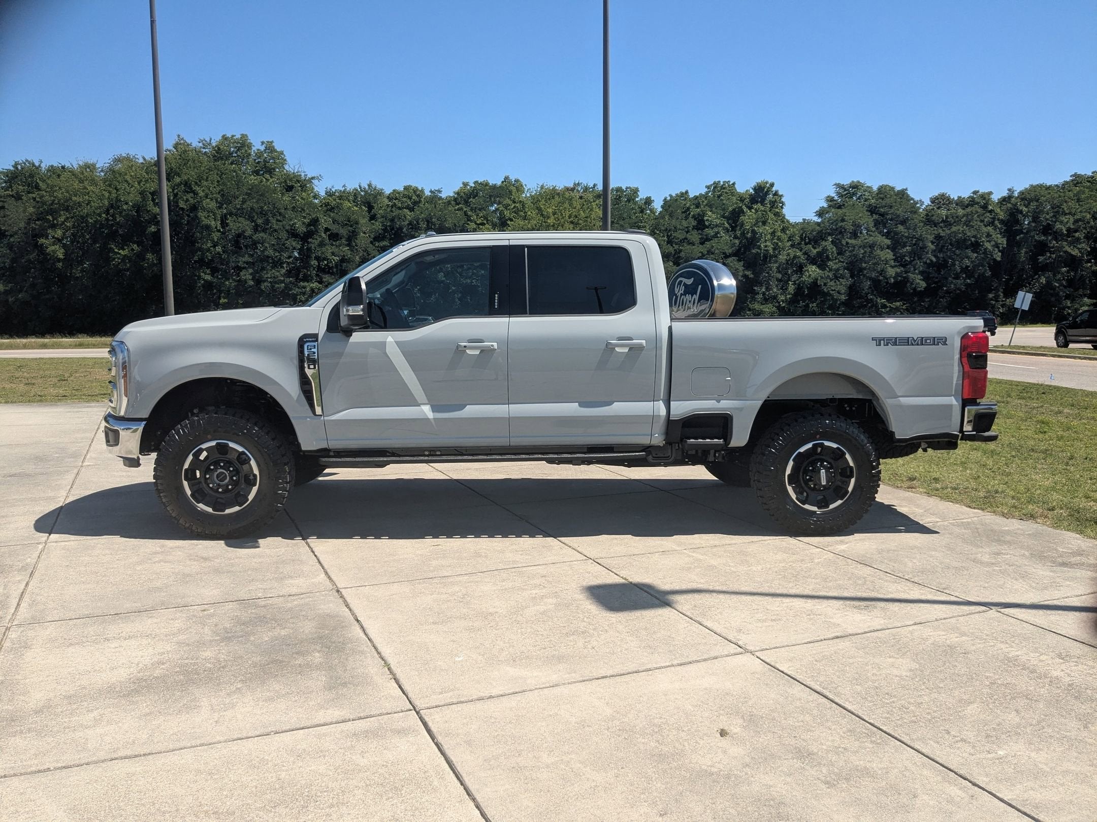 2026 Ford Super Duty F-250 SRW LARIAT