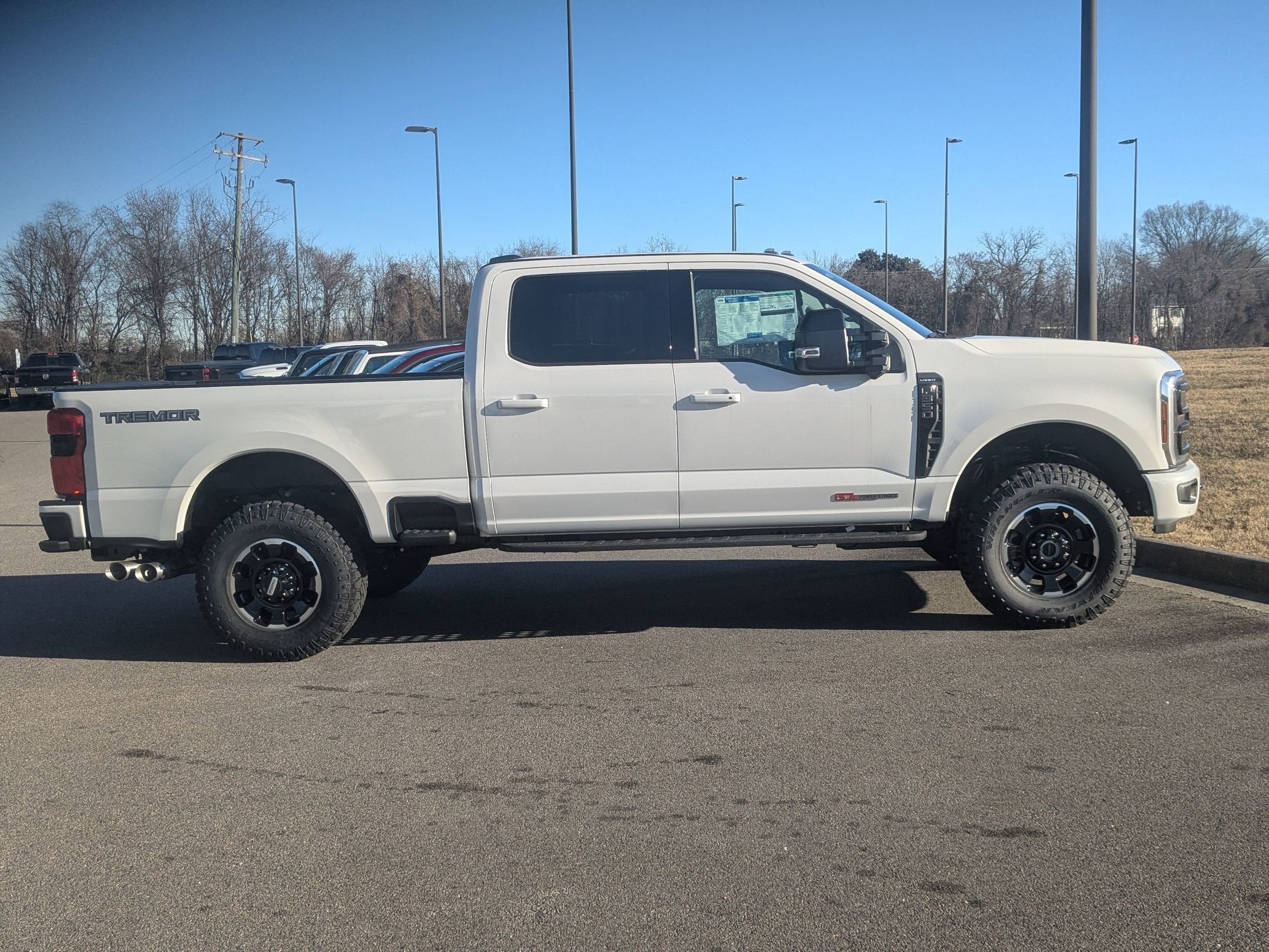 2025 Ford Super Duty F-350 SRW LARIAT
