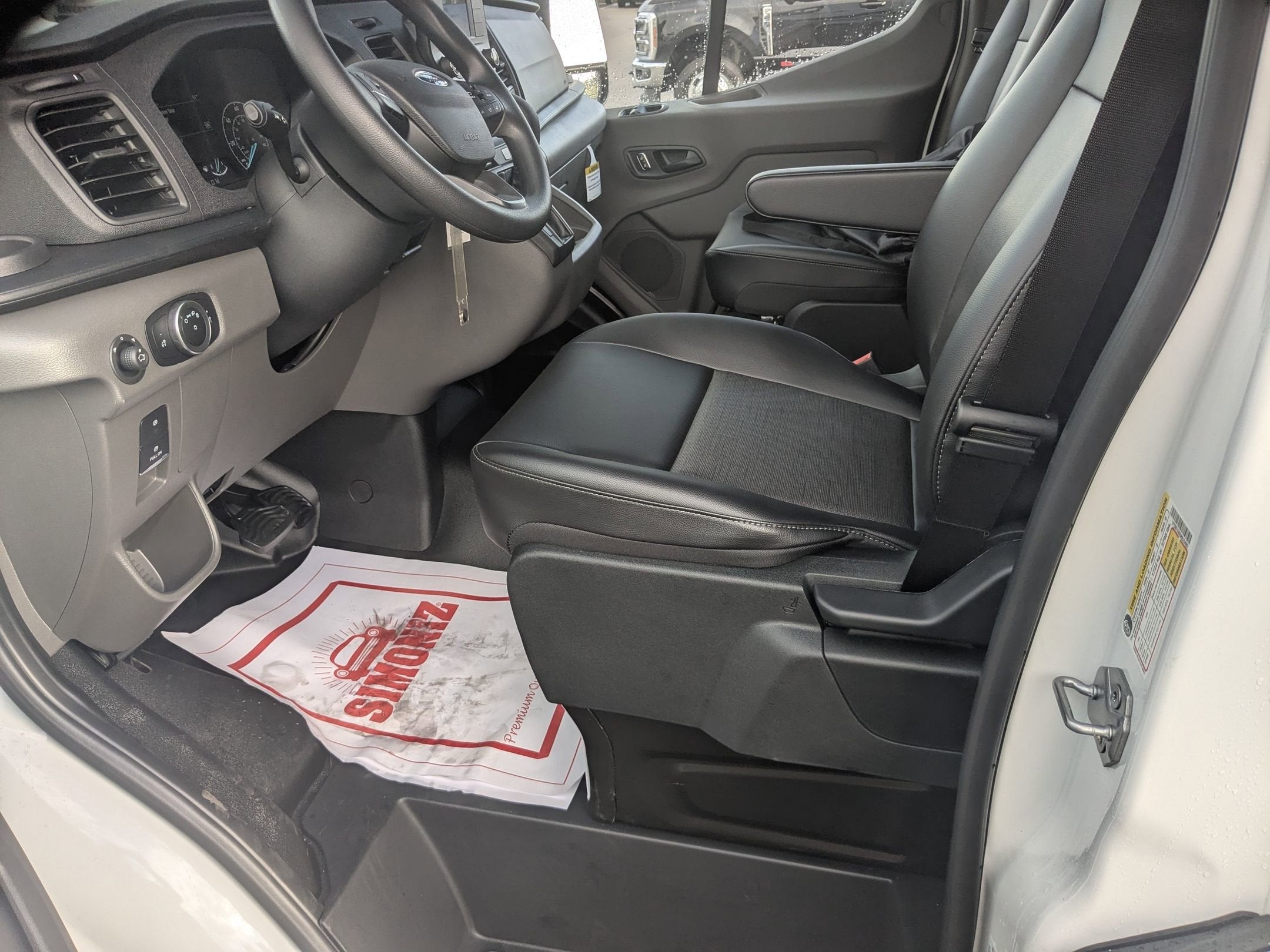 2025 Ford Transit Cargo Van Base