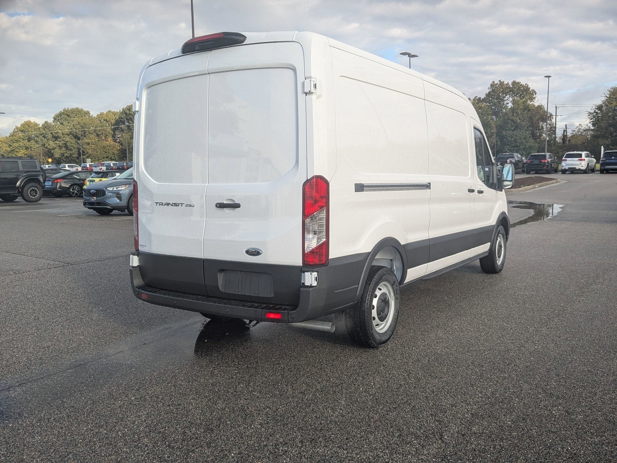 2025 Ford Transit Cargo Van Base