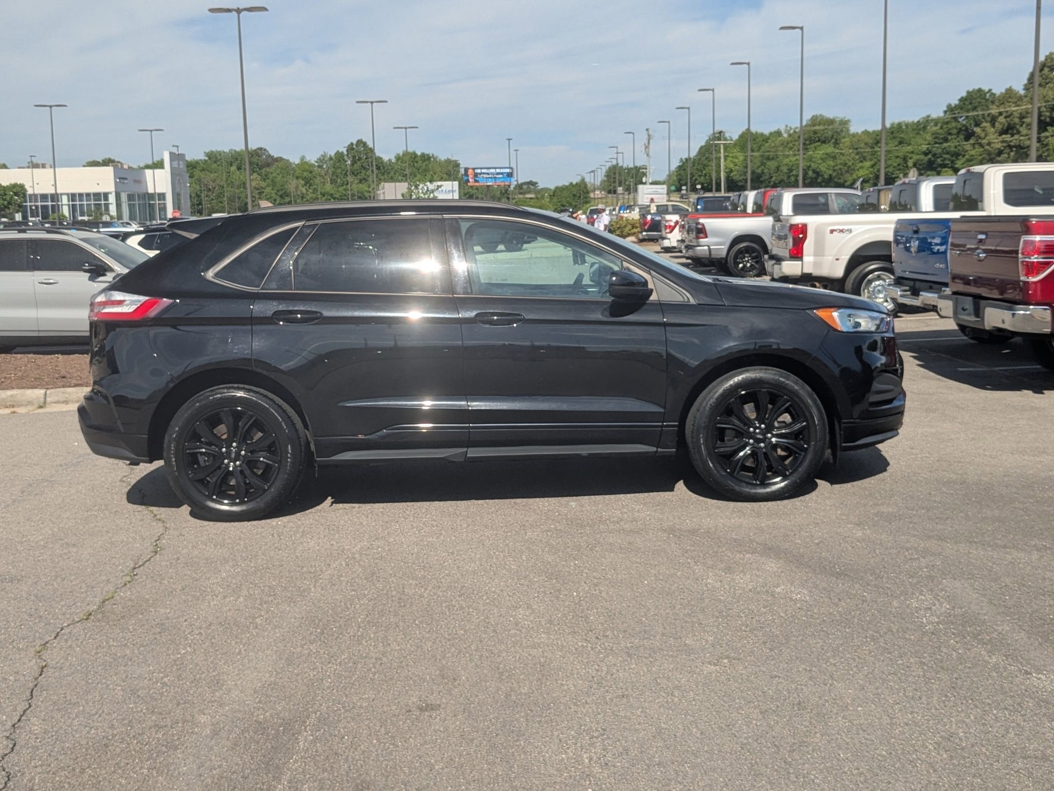 2022 Ford Edge SE