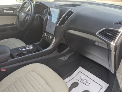 2022 Ford Edge SE