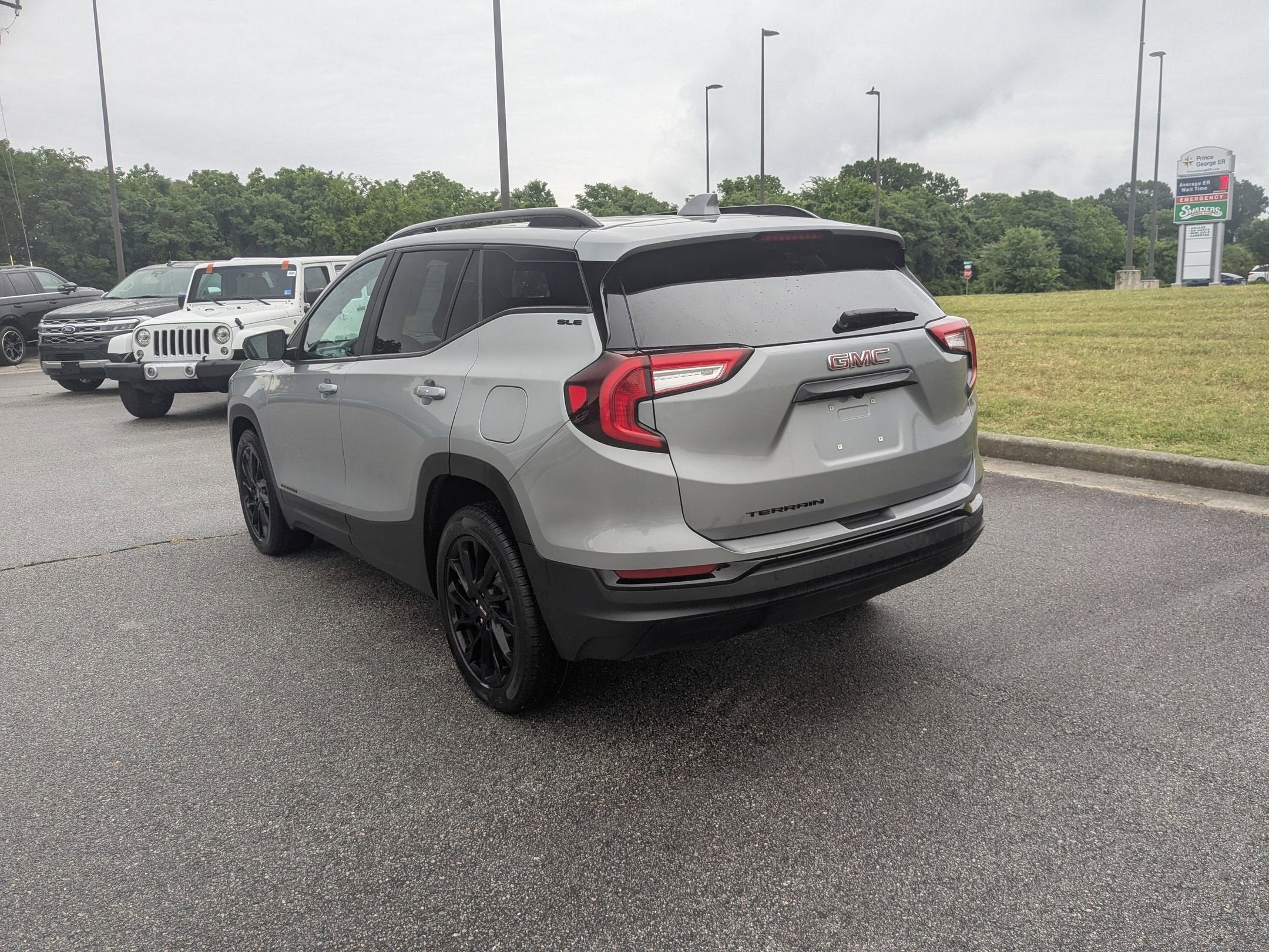 2023 GMC Terrain SLE