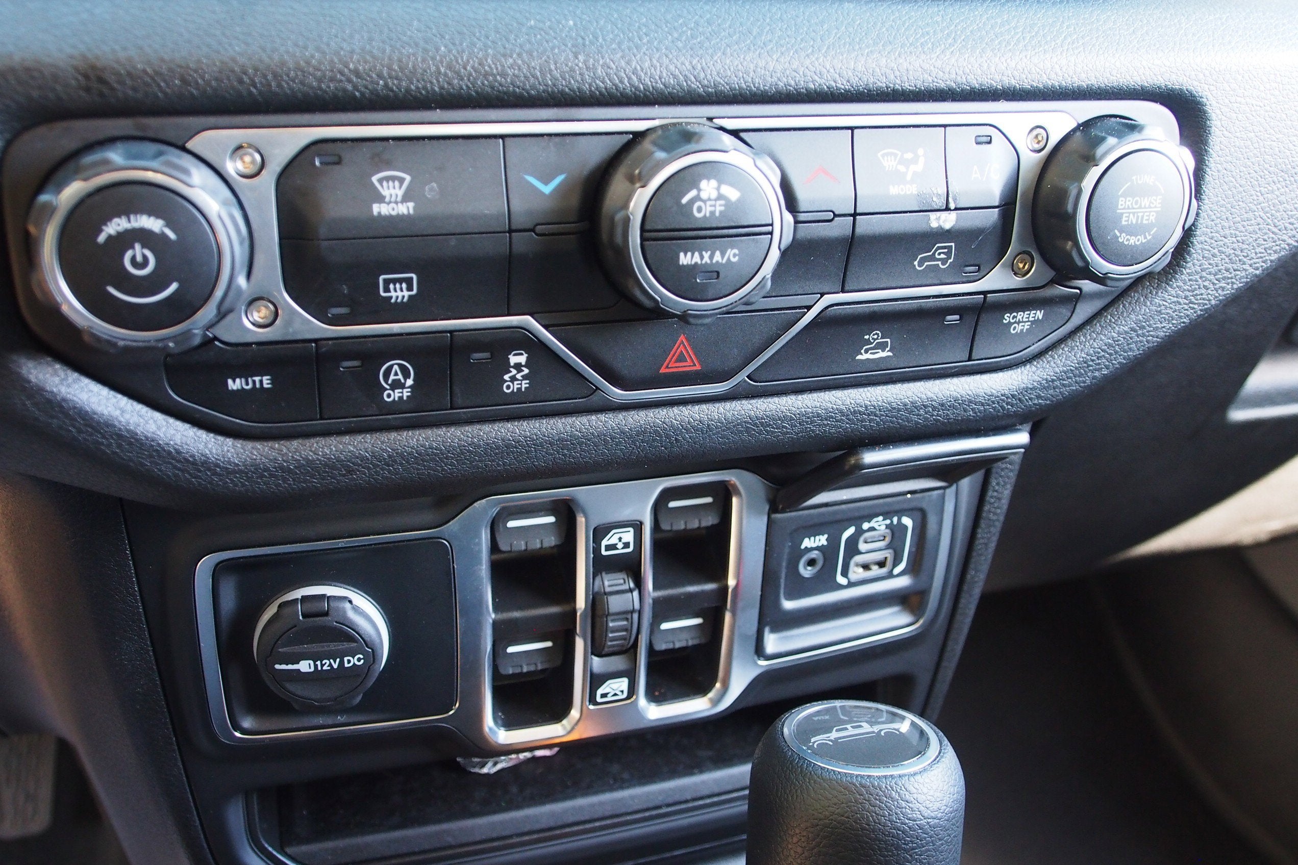 2025 Jeep Gladiator Nighthawk