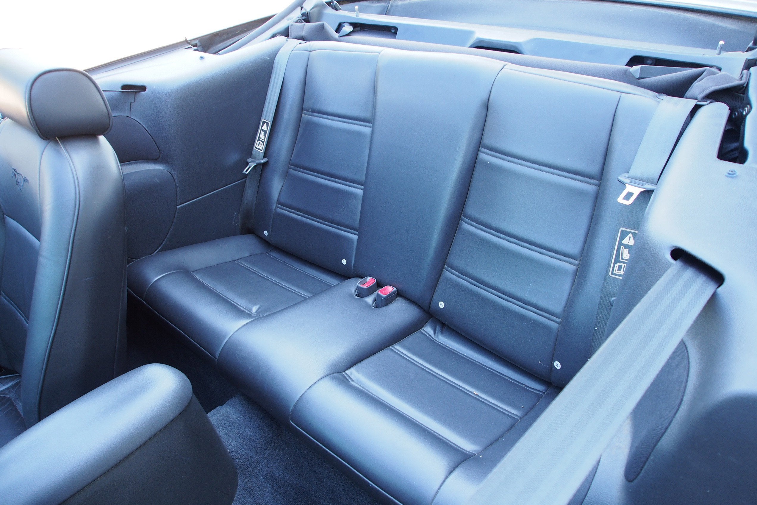 2003 Ford Mustang V6