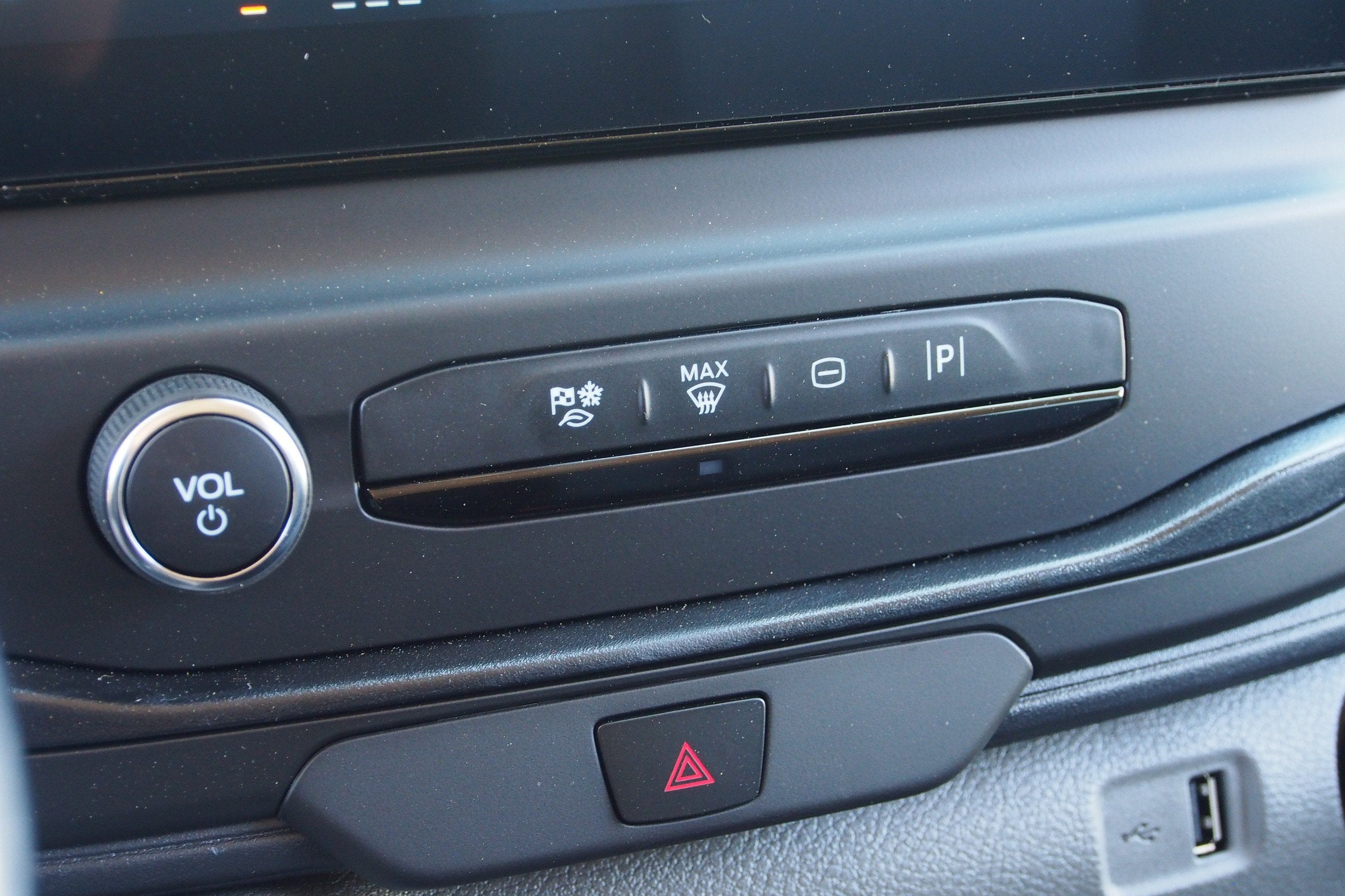 2025 Ford Transit Passenger Wagon XL