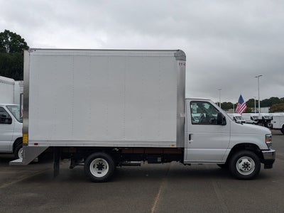 2025 Ford E-Series Cutaway Base