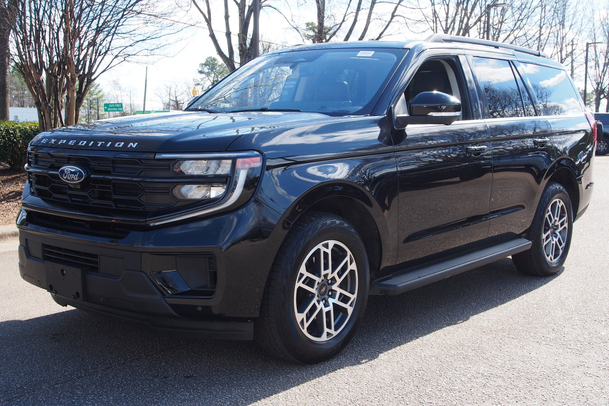 2025 Ford Expedition Active