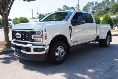 2025 Ford Super Duty F-350 DRW LARIAT