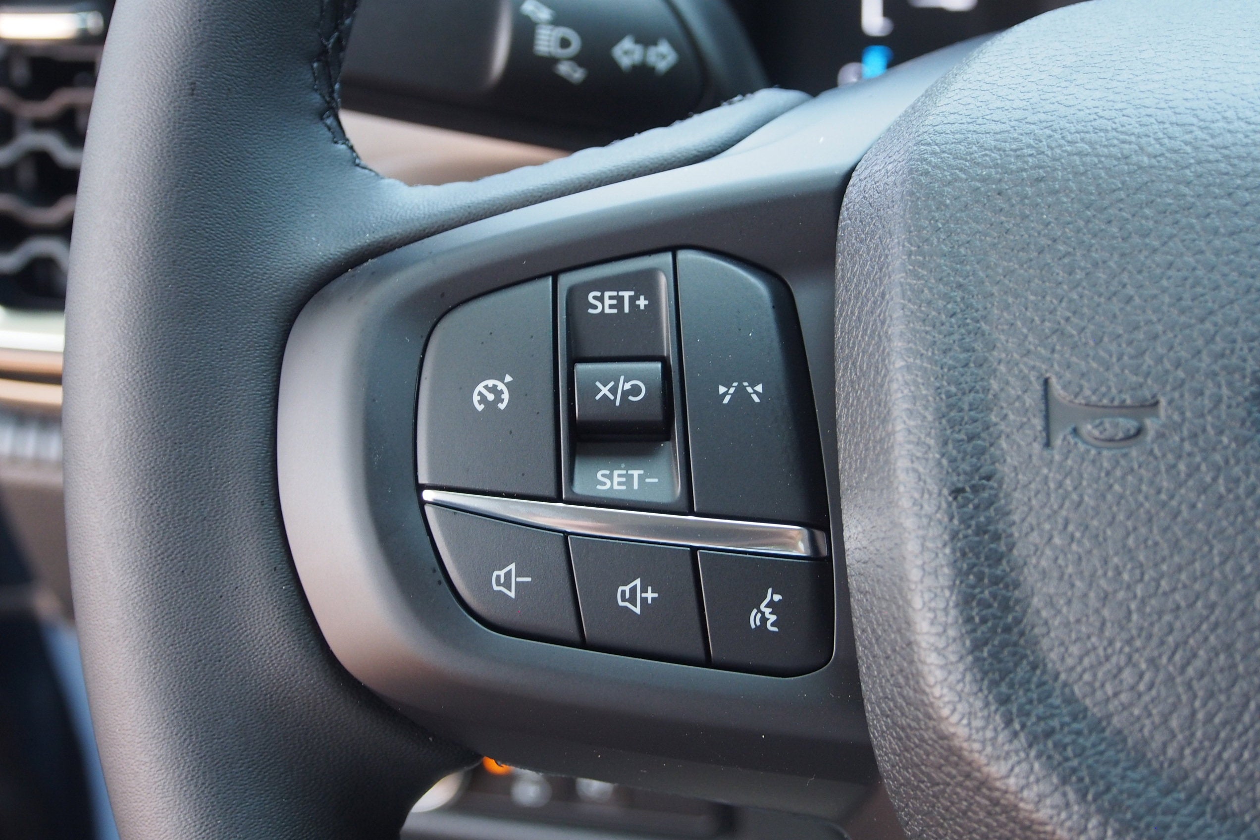 2025 Ford Ranger XLT - Crossroads Courtesy Demo