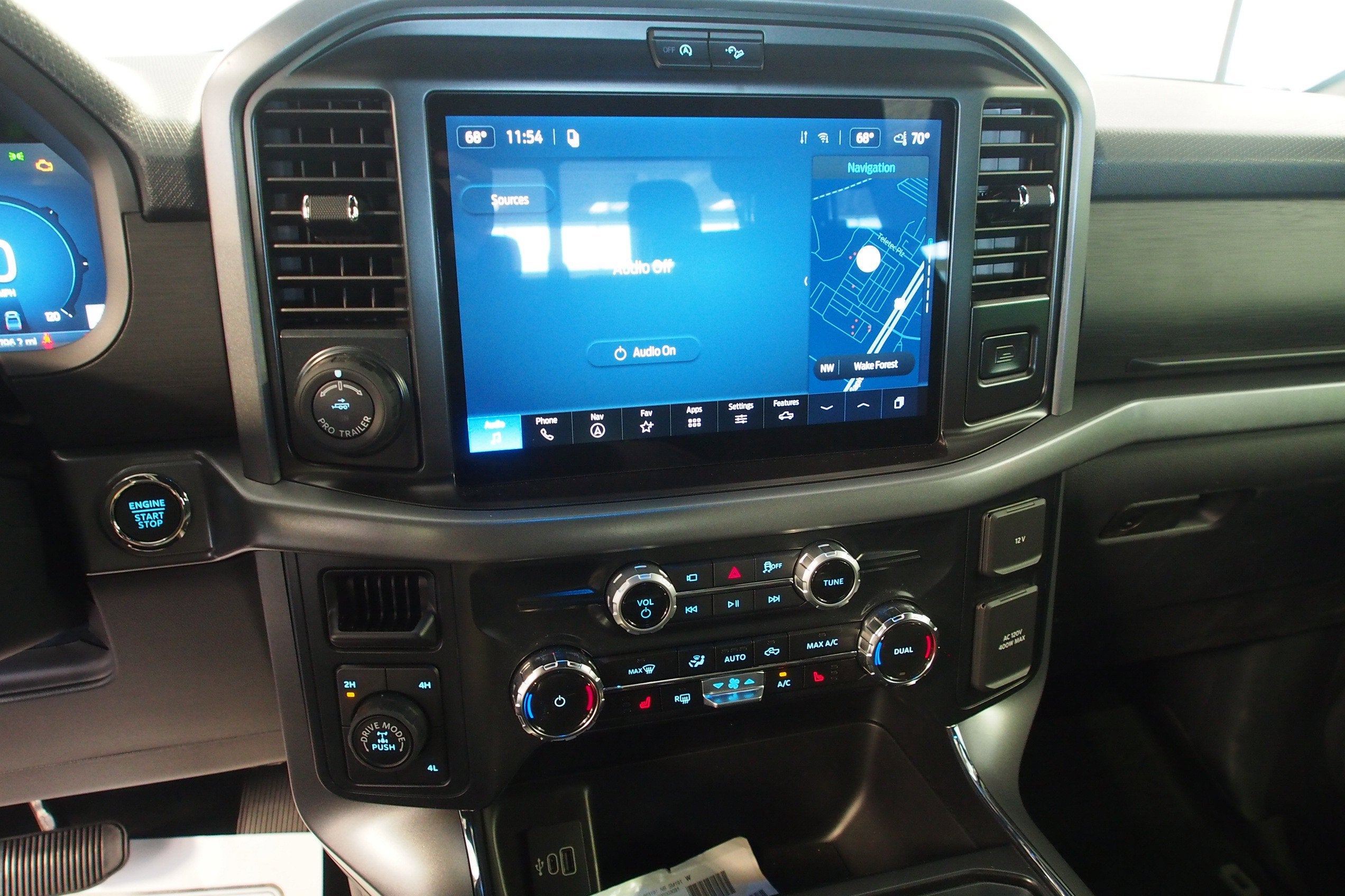 2026 Ford F-150 XLT - Crossroads Courtesy Demo