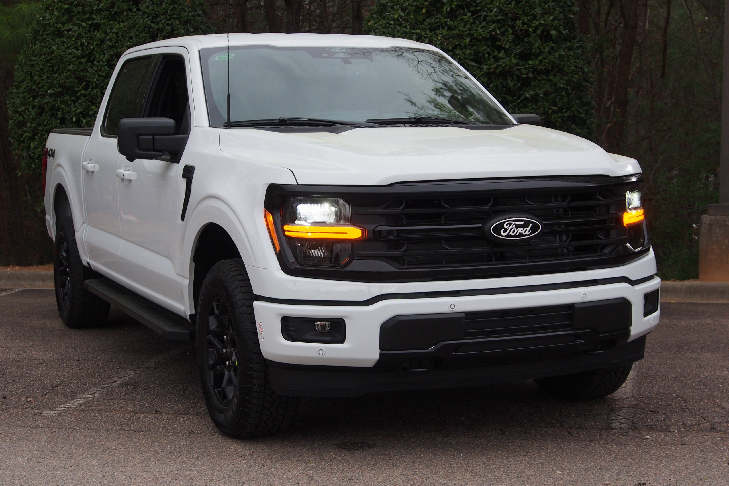2026 Ford F-150 XLT - Crossroads Courtesy Demo