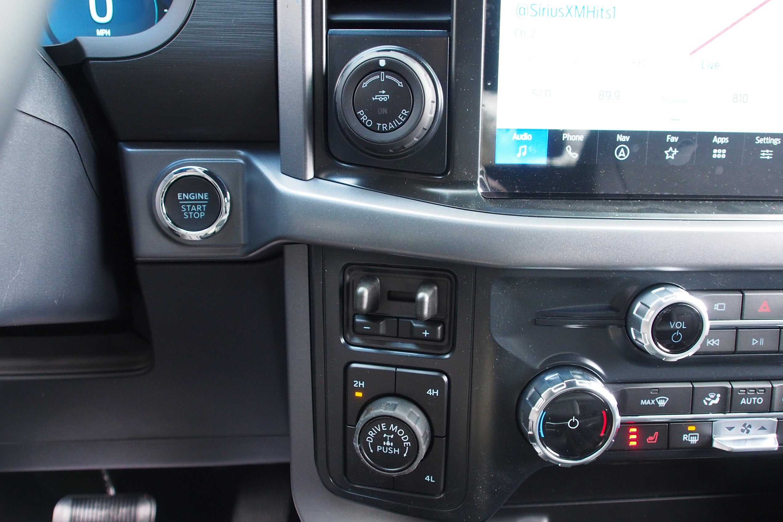 2026 Ford F-150 XLT - Crossroads Courtesy Demo