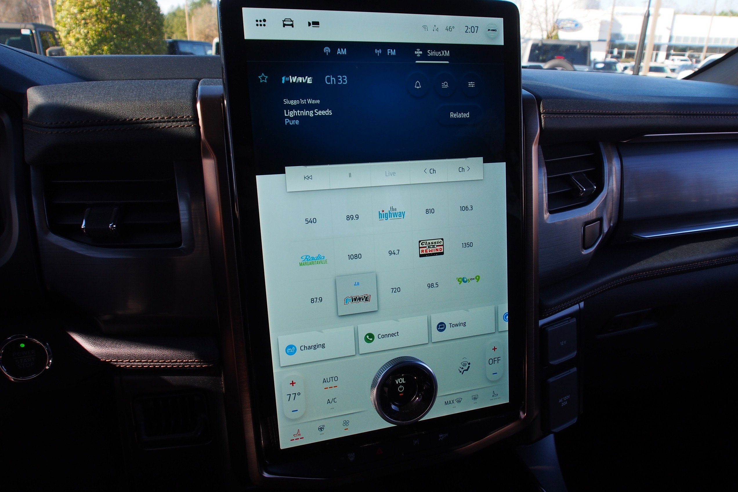 2023 Ford F-150 Lightning LARIAT