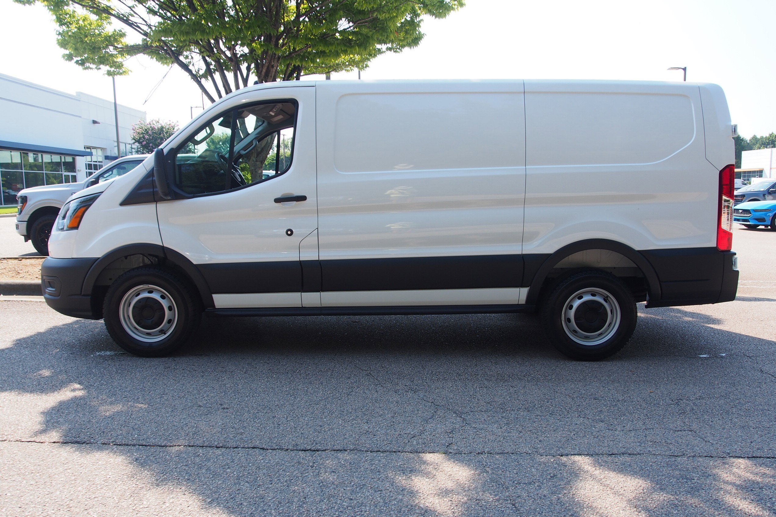 2025 Ford Transit Cargo Van Base