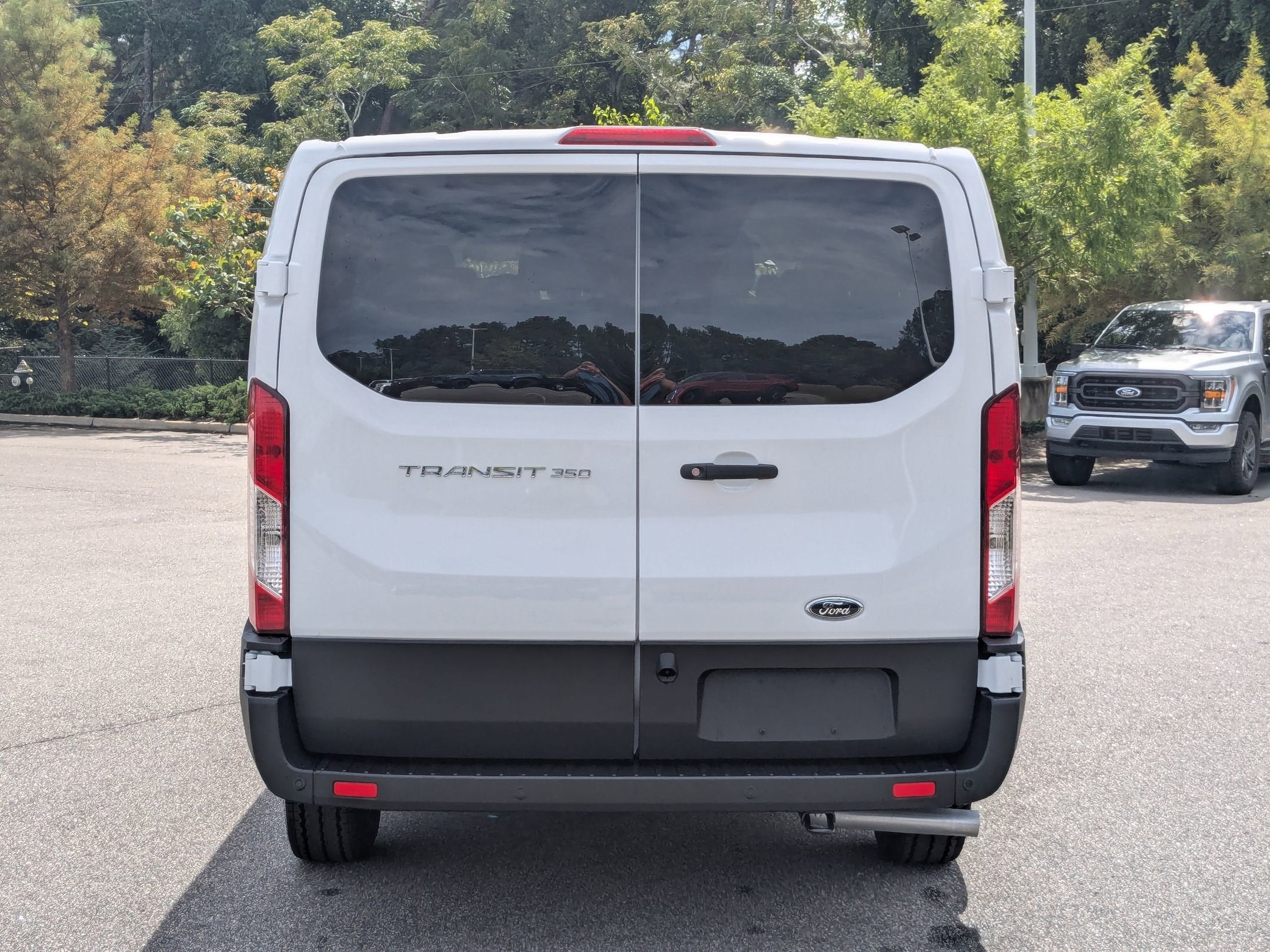 2025 Ford Transit Passenger Wagon XL