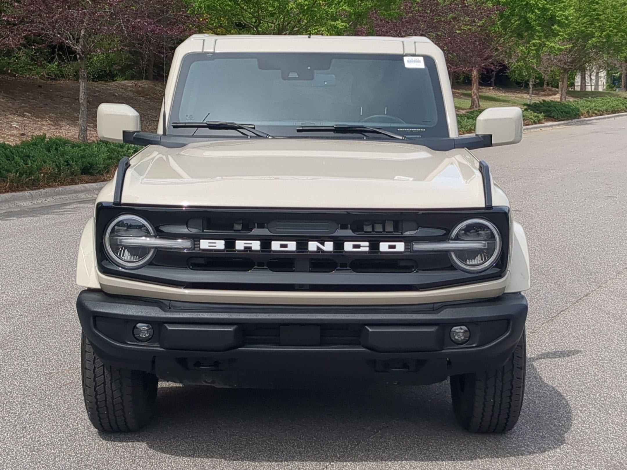 2025 Ford Bronco Outer Banks