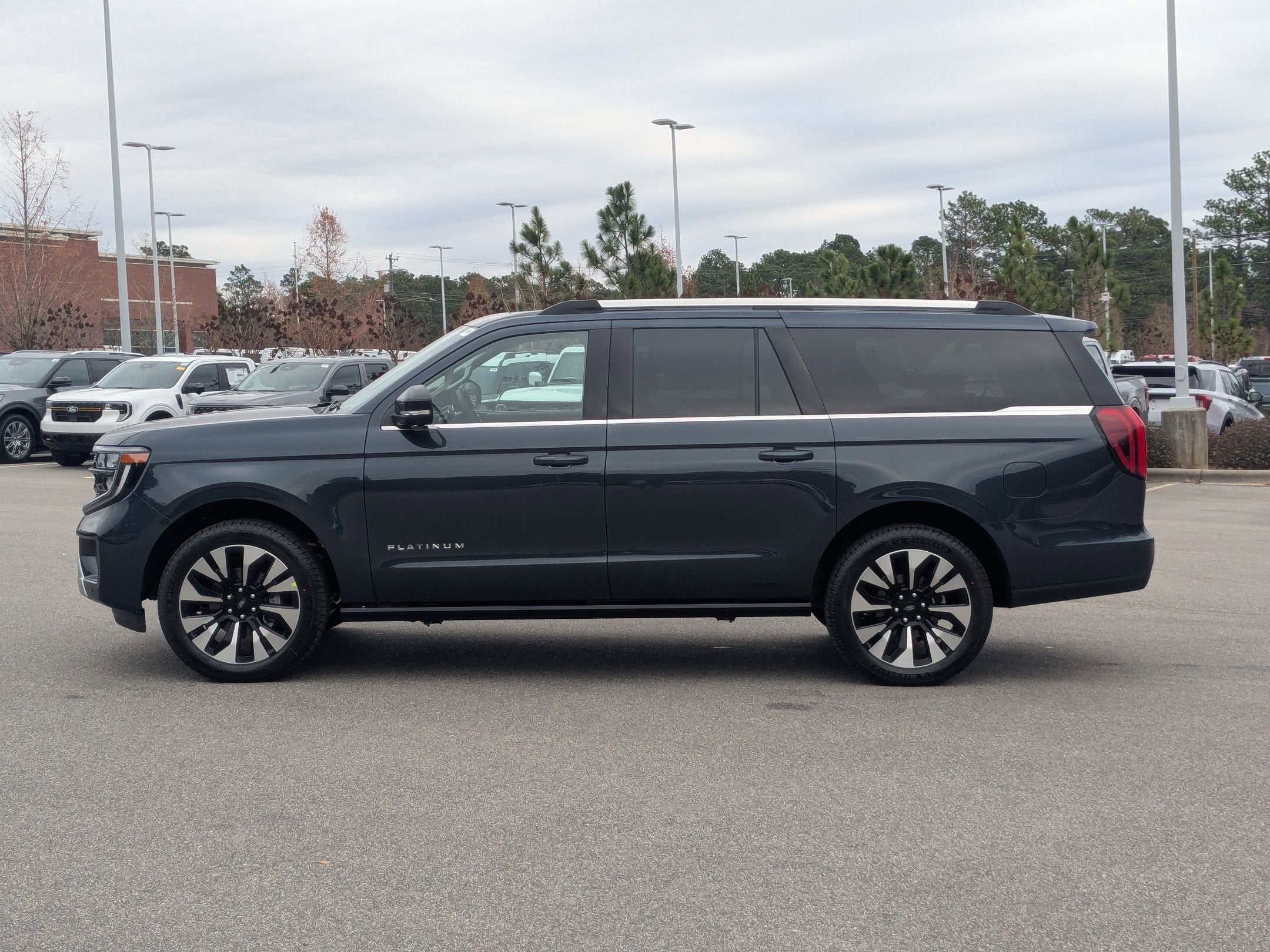 2025 Ford Expedition Max Platinum