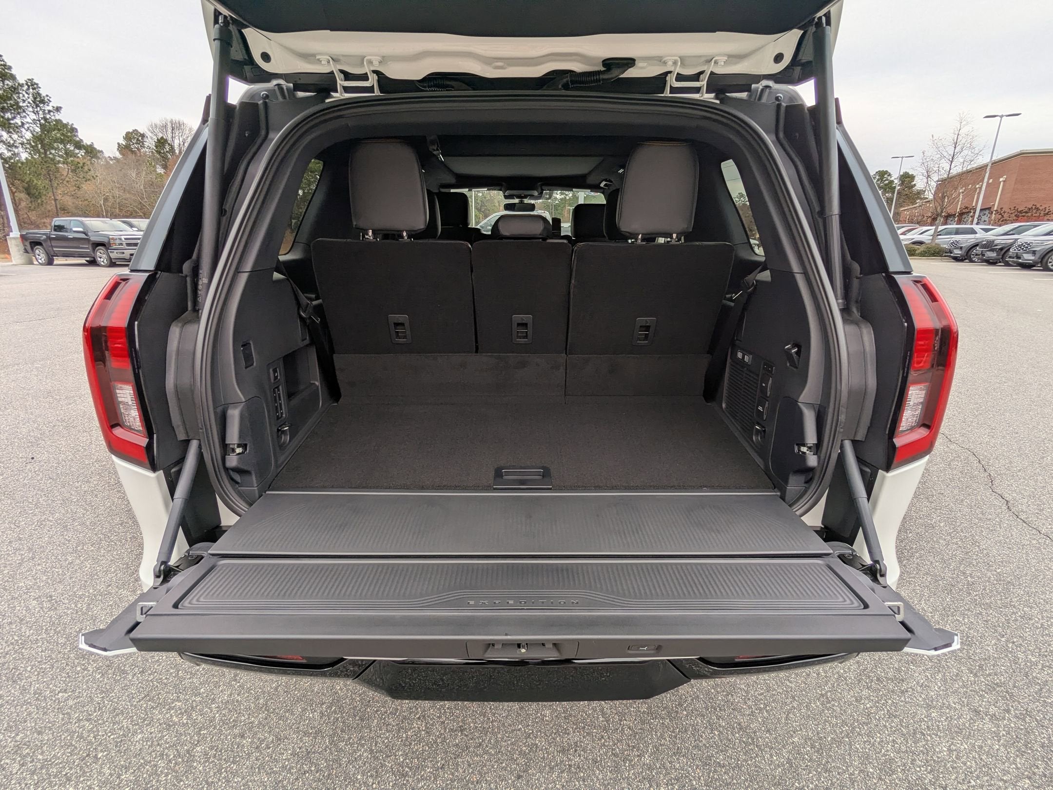 2025 Ford Expedition Tremor