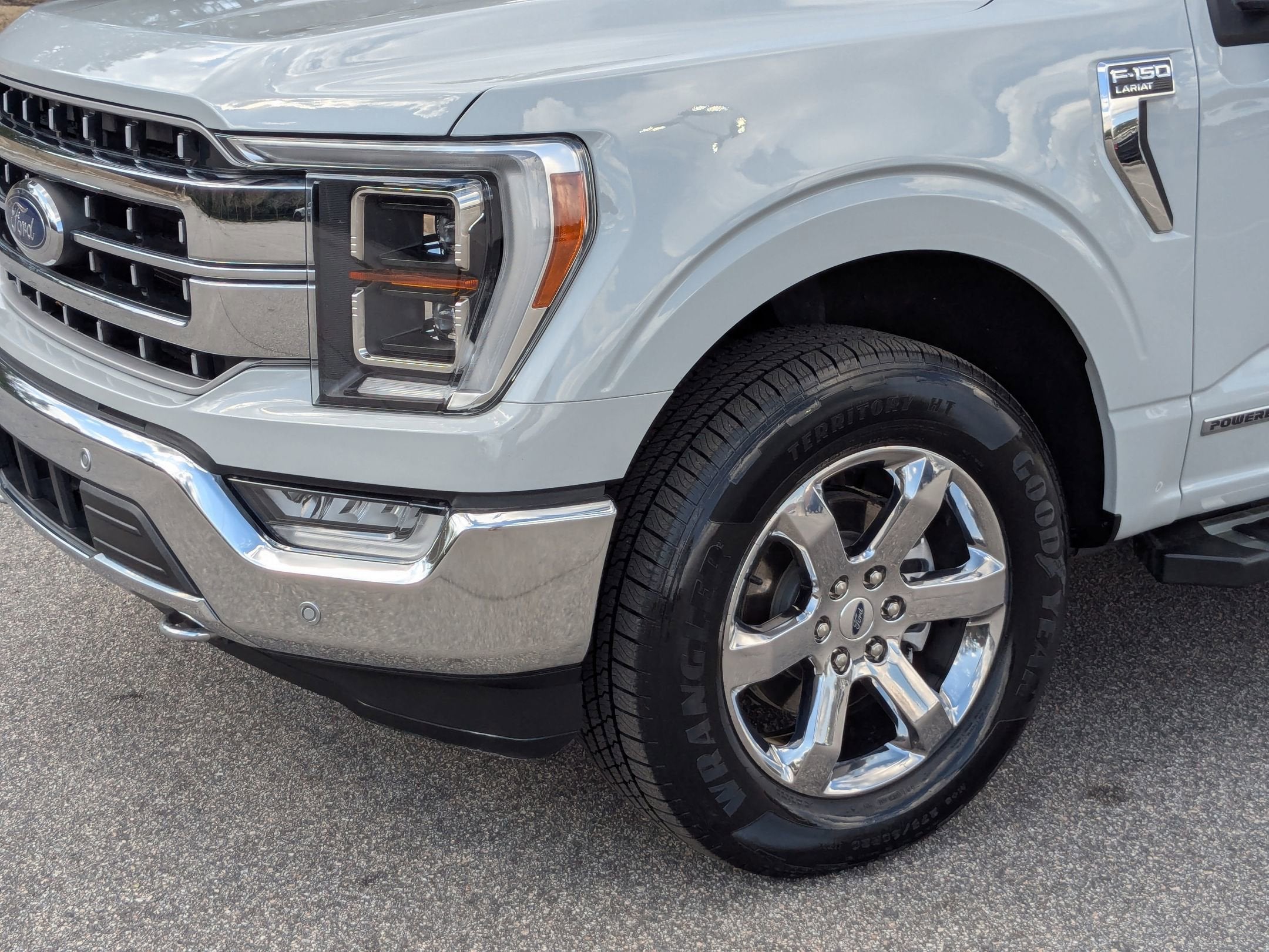 2023 Ford F-150 LARIAT