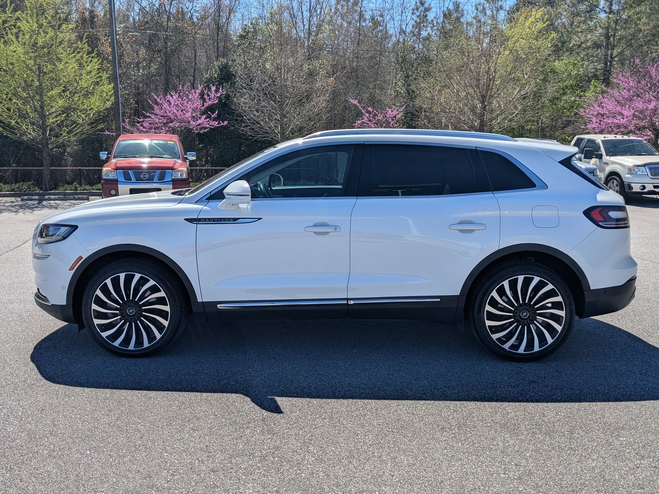 2023 Lincoln Nautilus Black Label
