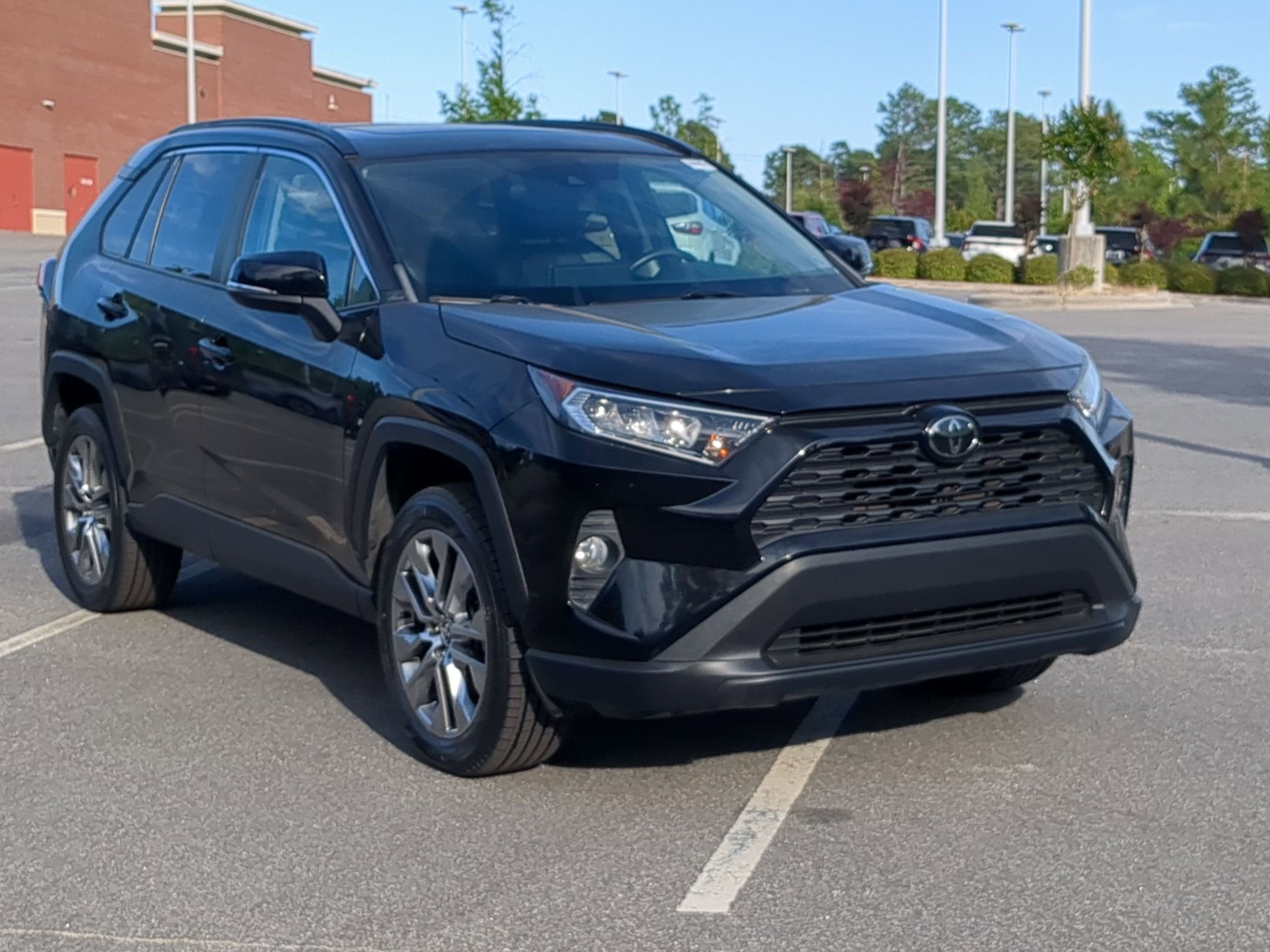 2020 Toyota RAV4 XLE Premium