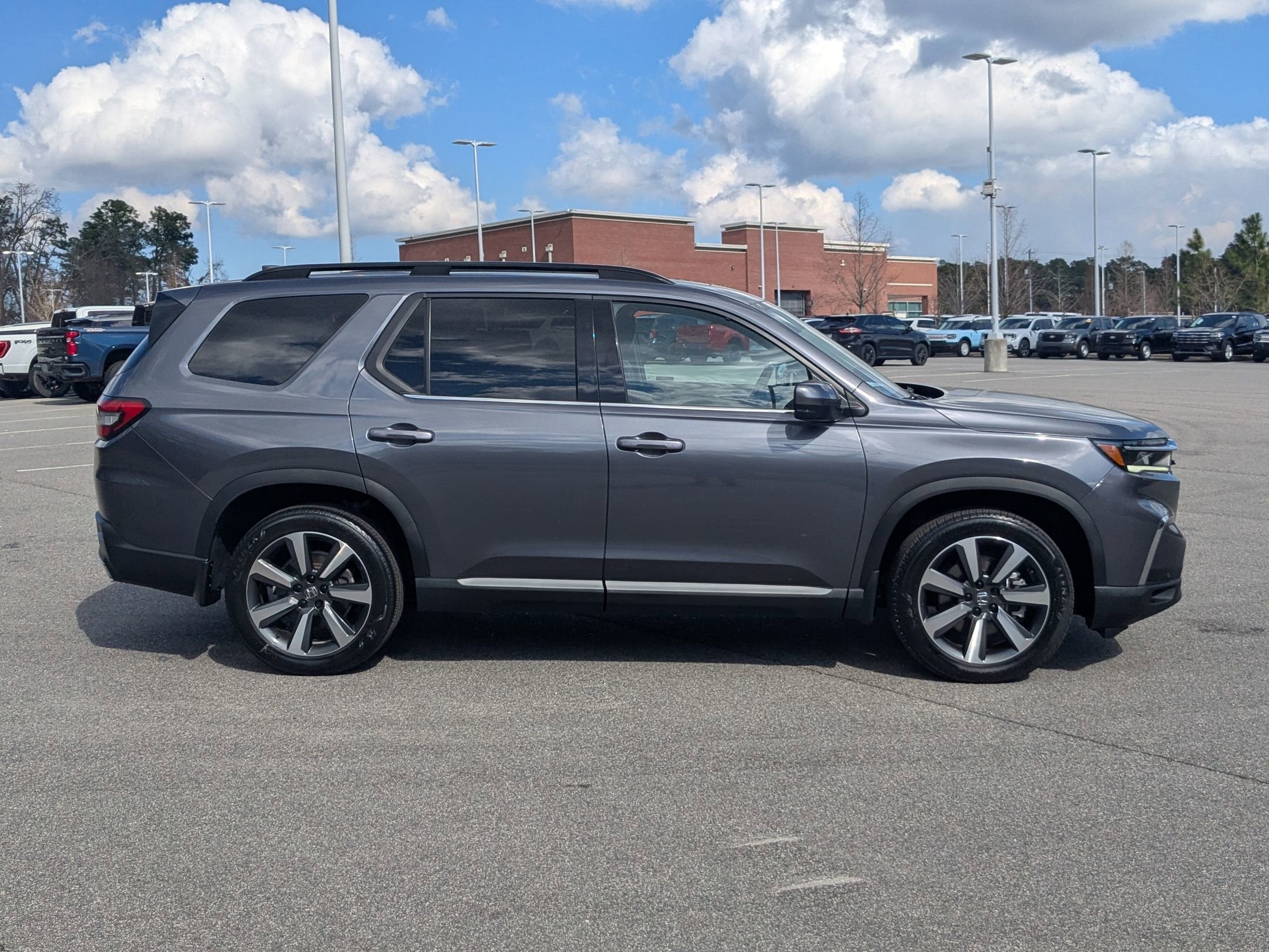 2024 Honda Pilot Touring