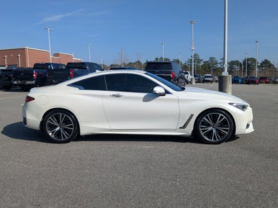 2022 INFINITI Q60 LUXE