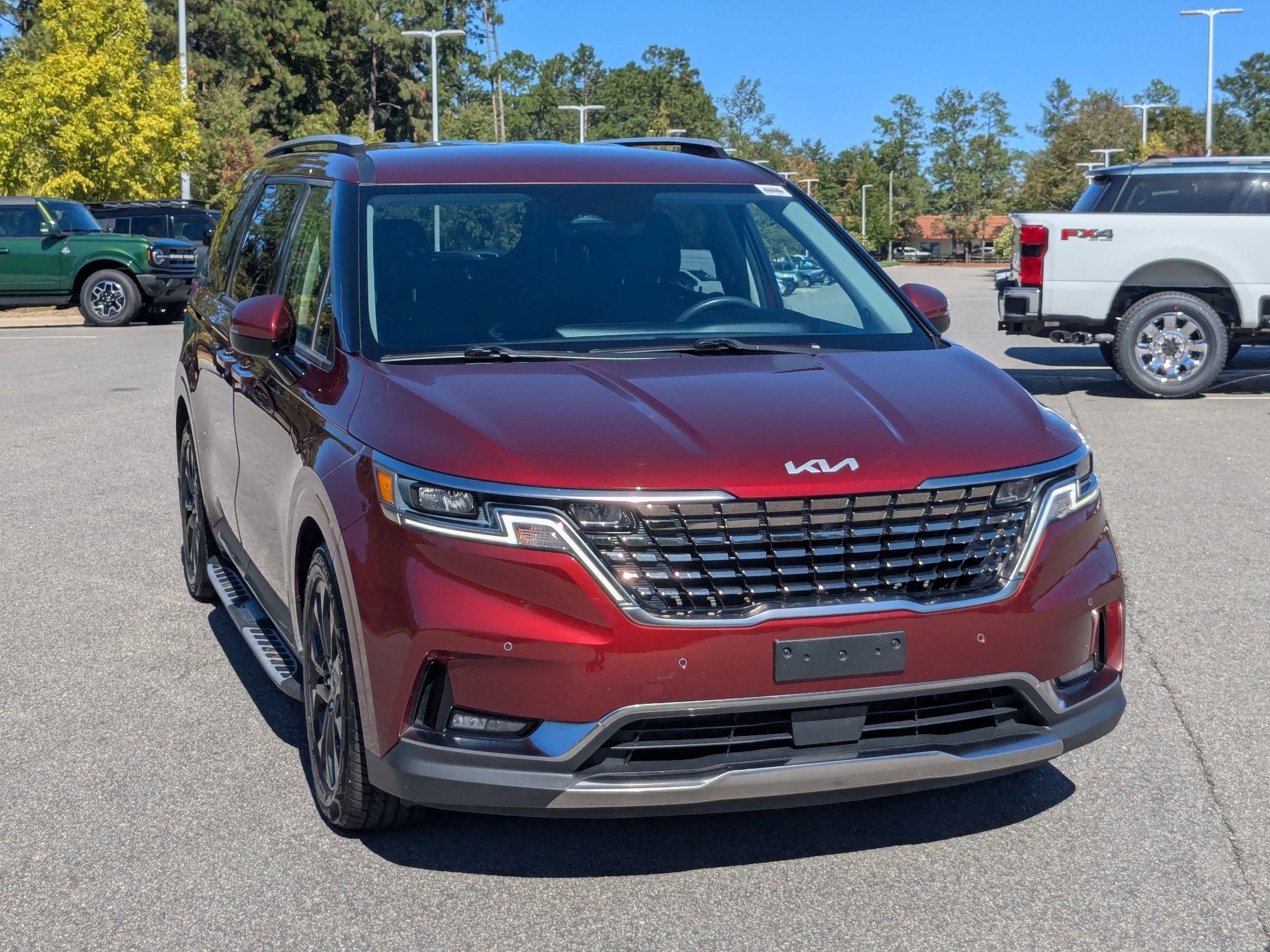 2023 Kia Carnival SX