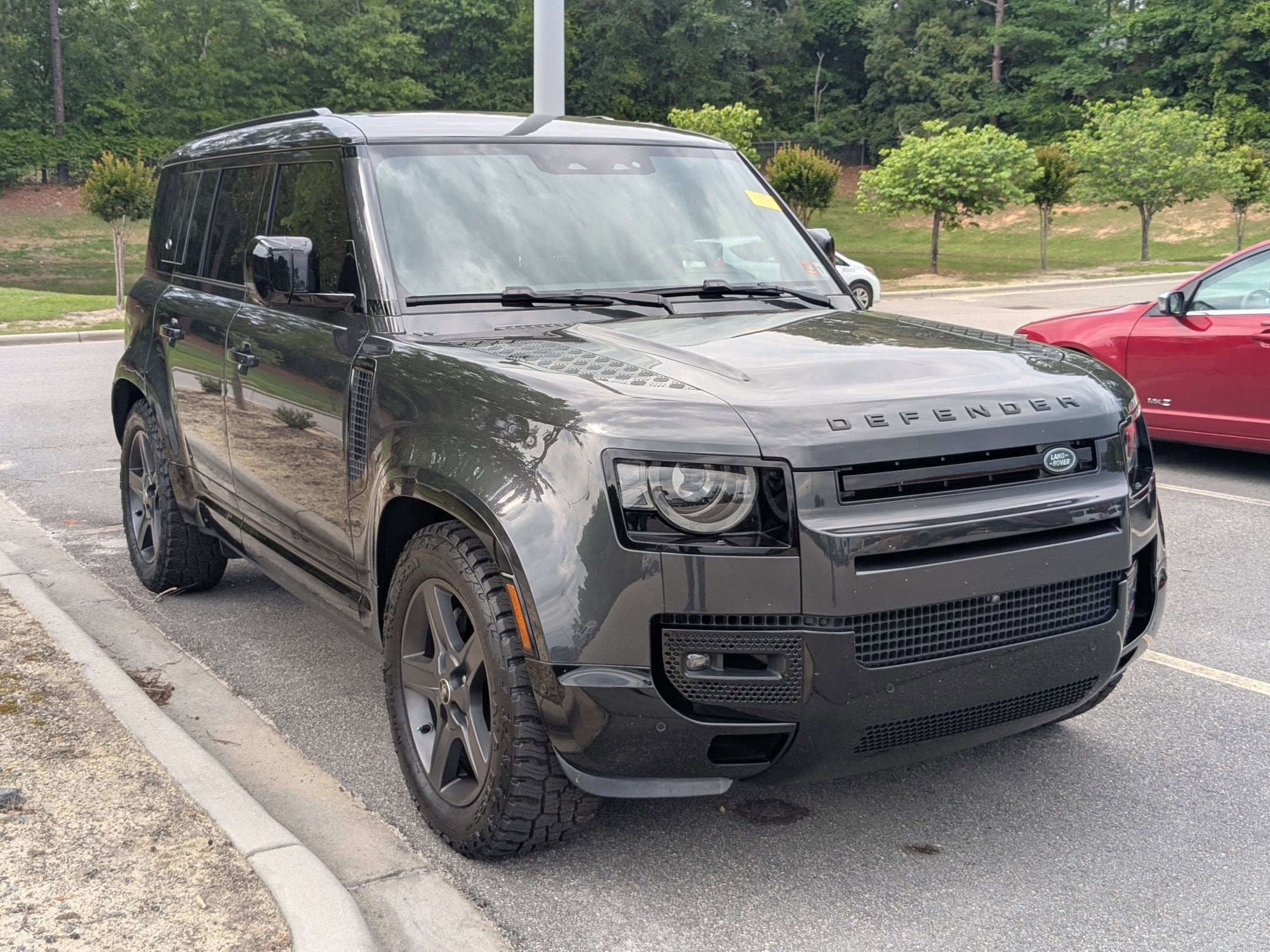 2024 Land Rover Defender X-Dynamic SE