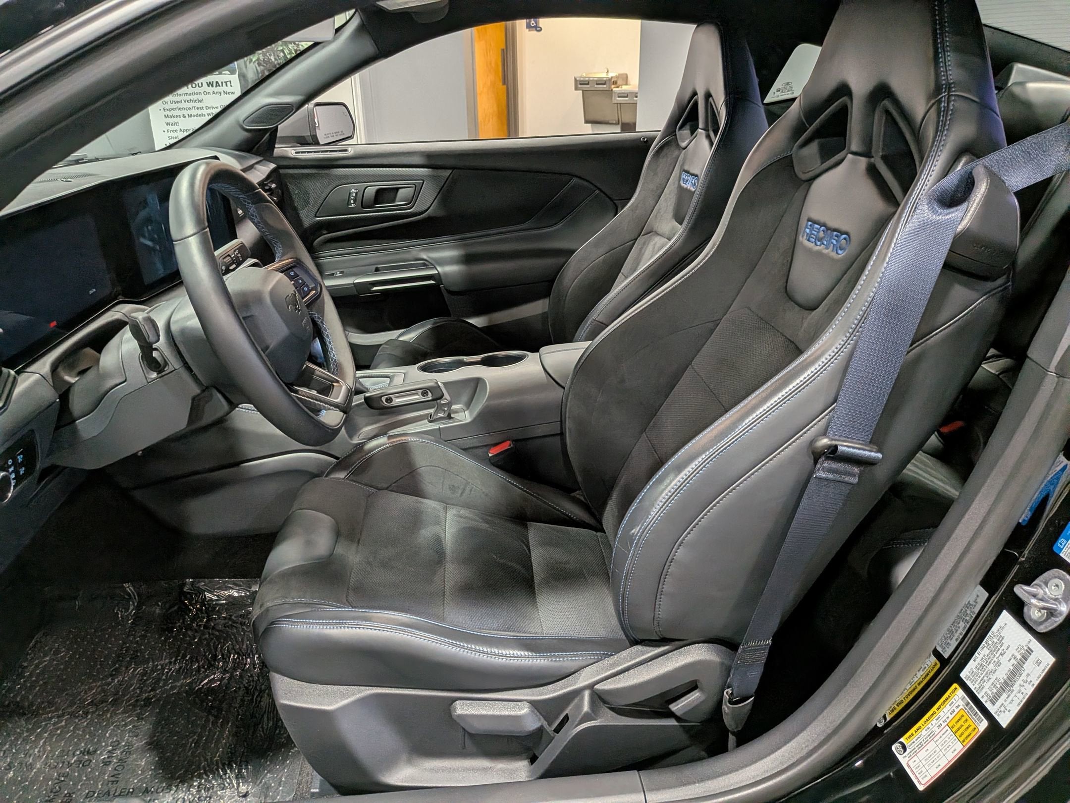 2025 Ford Mustang Dark Horse