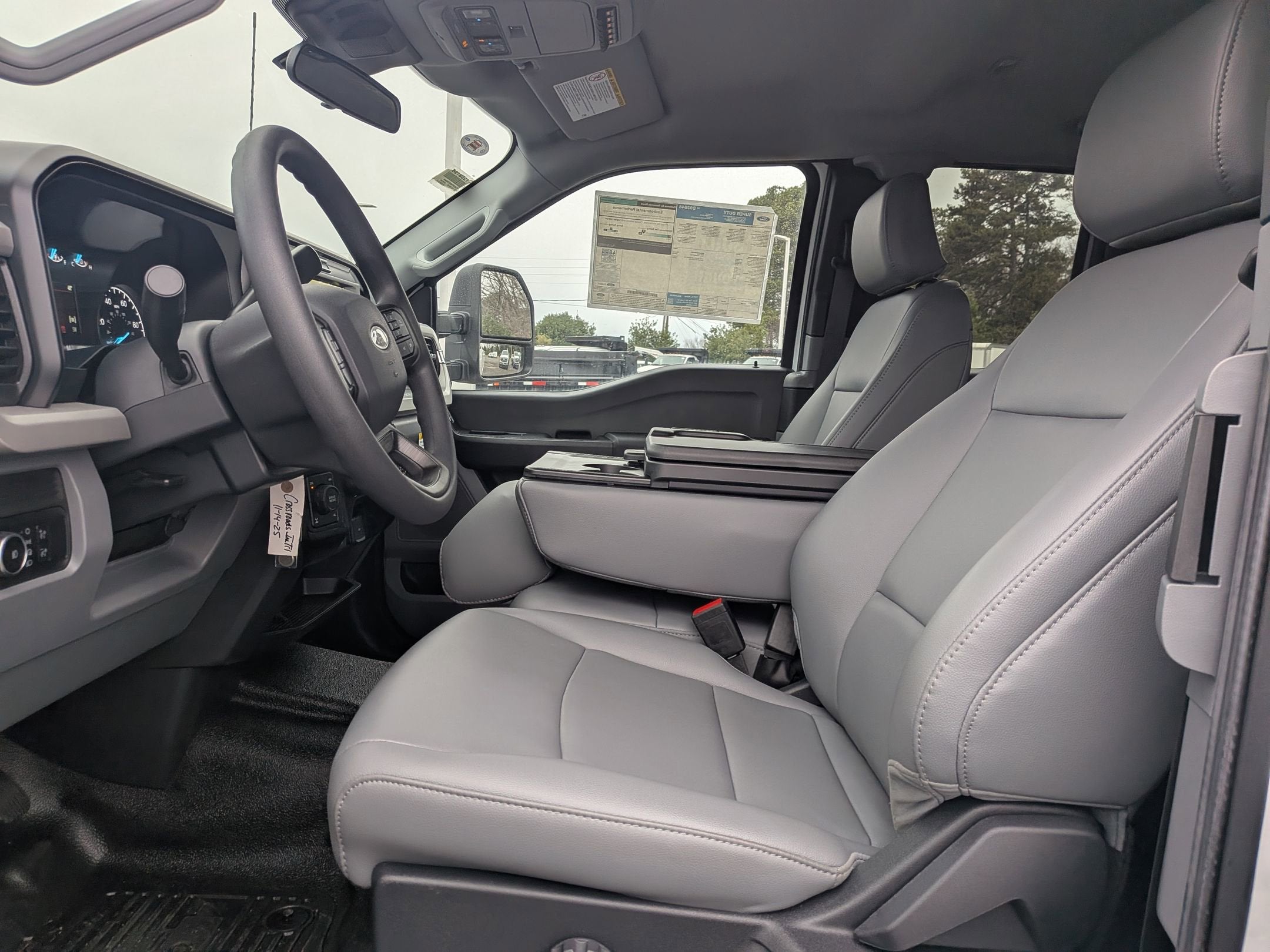 2025 Ford Super Duty F-350 SRW XL