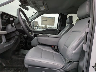 2025 Ford Super Duty F-350 SRW XL