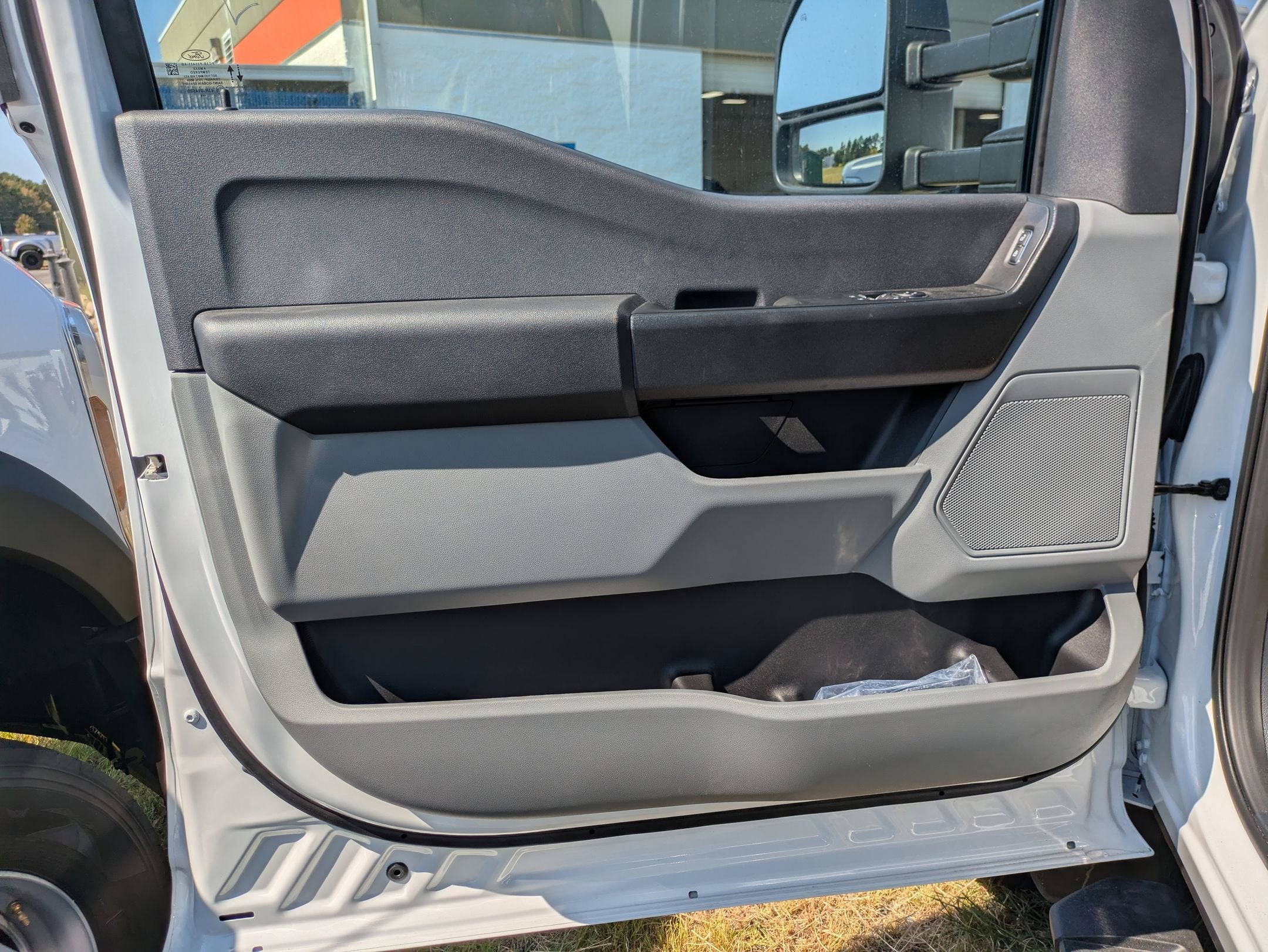 2025 Ford Super Duty F-600 DRW XL