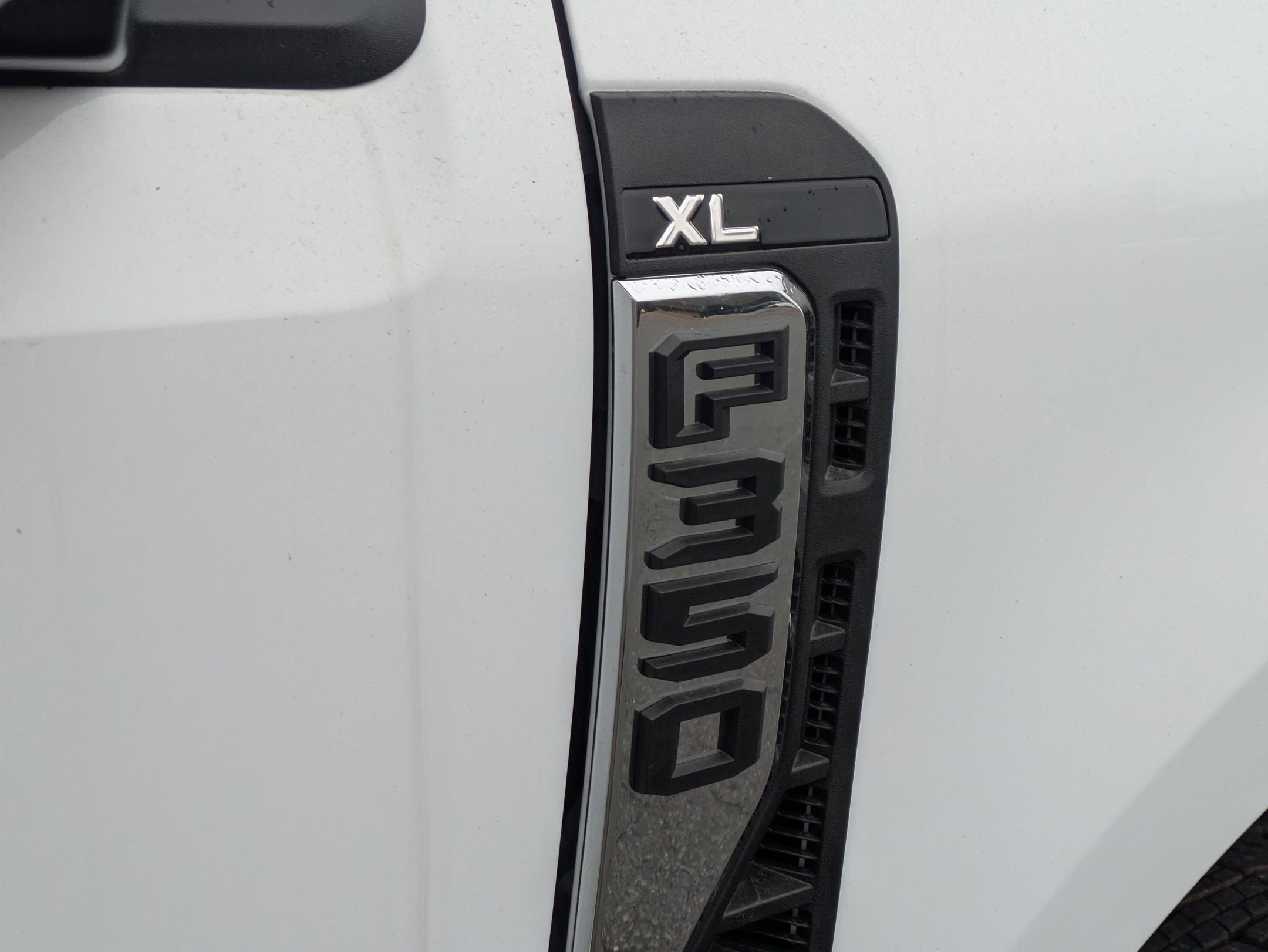 2025 Ford Super Duty F-350 SRW XL