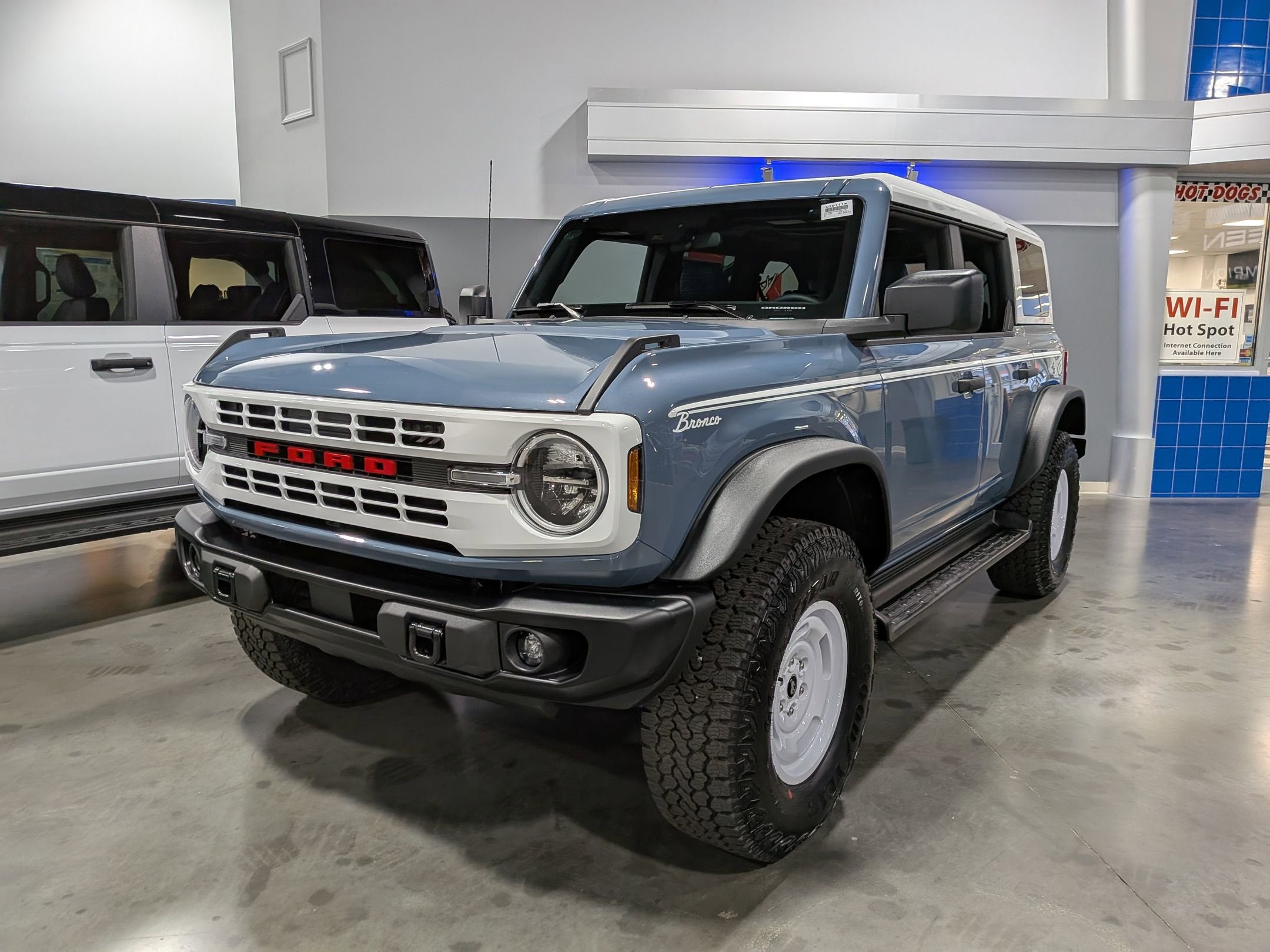 2025 Ford Bronco Heritage Edition