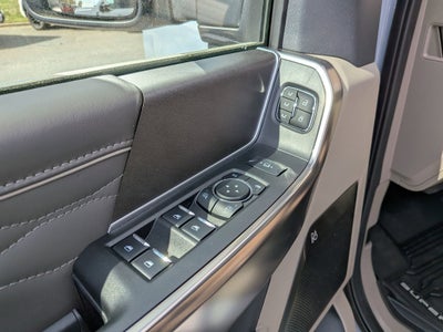 2025 Ford Super Duty F-350 SRW Platinum