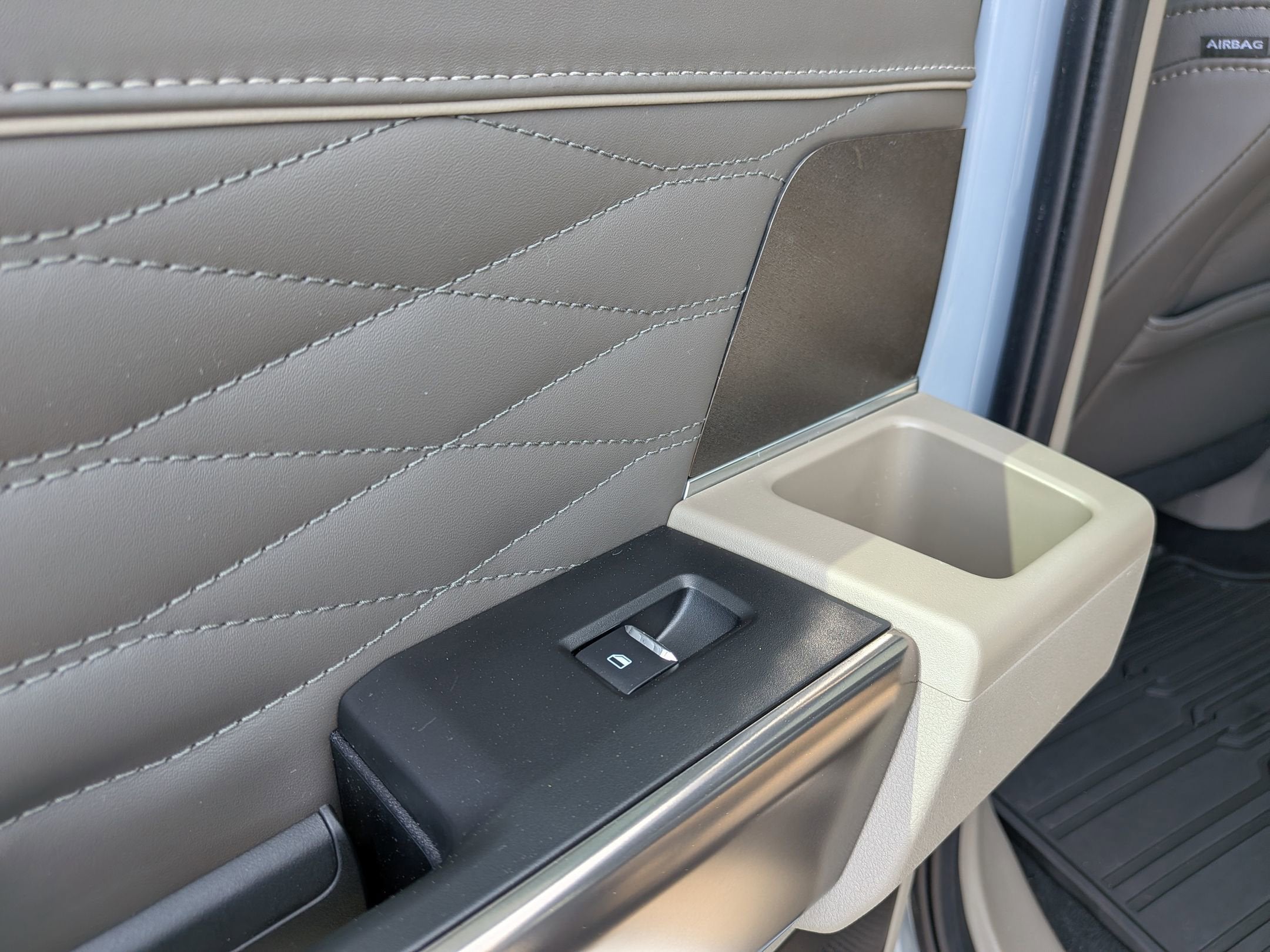 2025 Ford Super Duty F-350 SRW Platinum