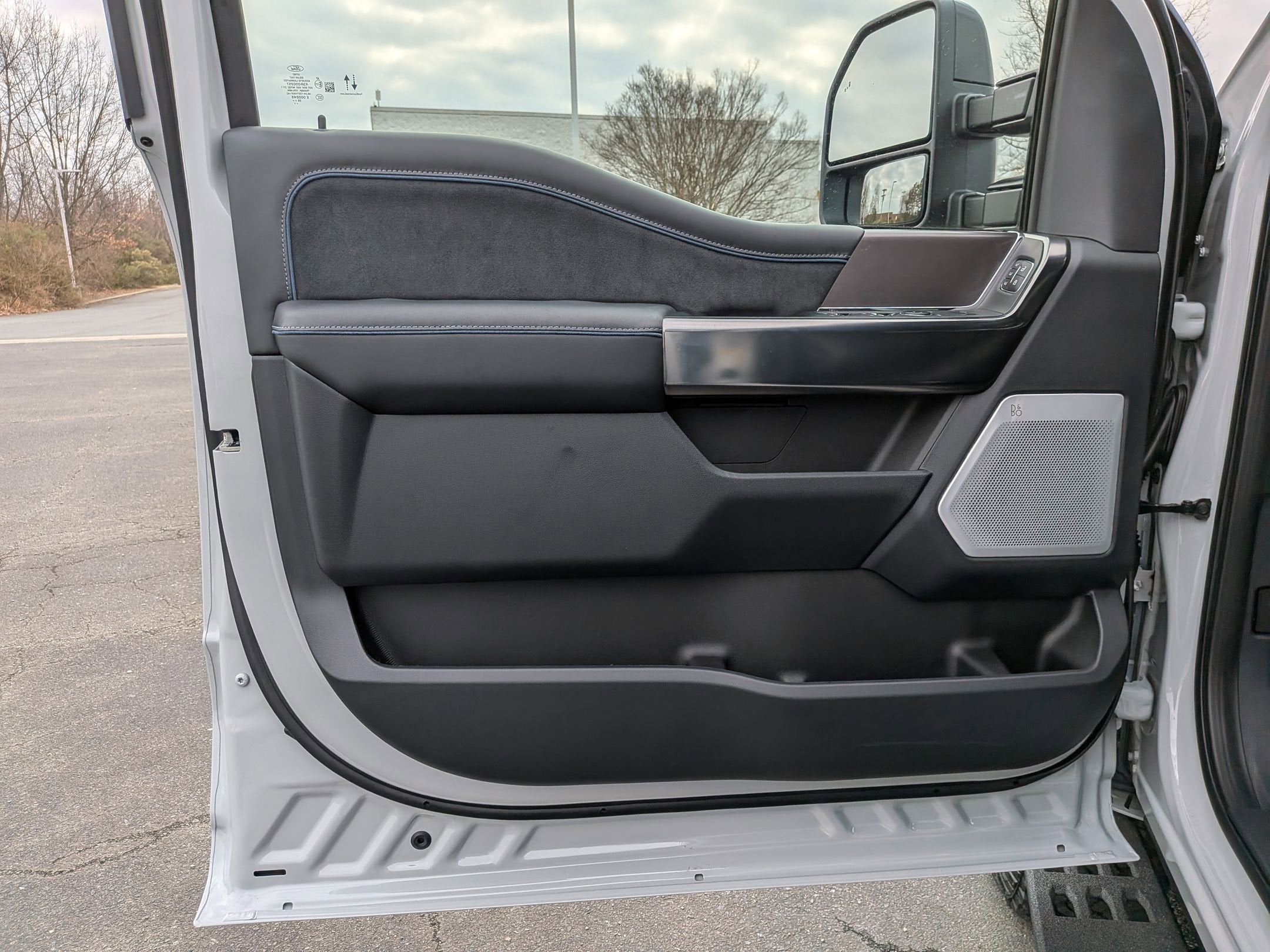 2026 Ford Super Duty F-350 SRW Platinum