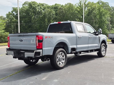 2026 Ford Super Duty F-350 SRW LARIAT